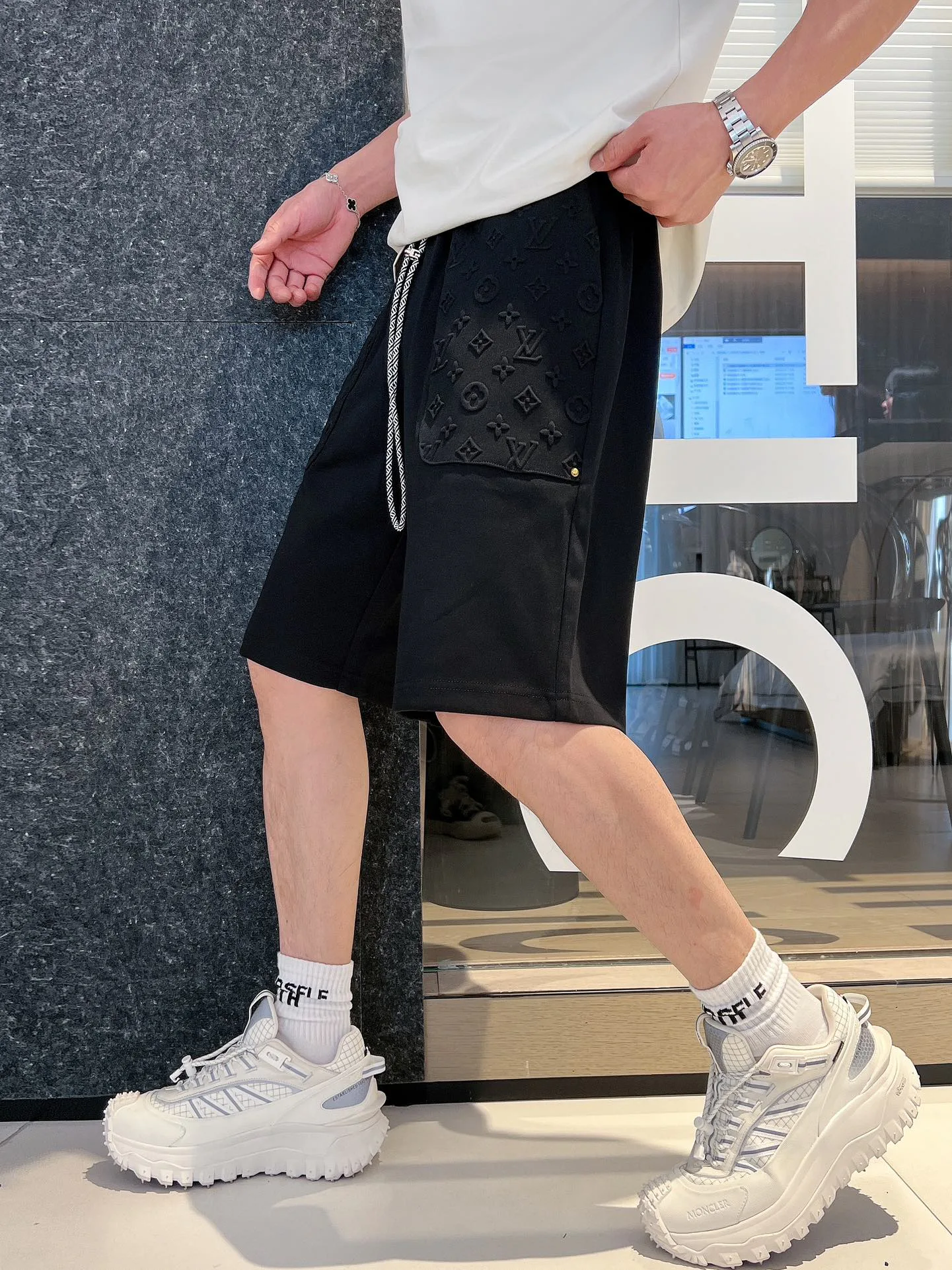 Шорты Мужские Louis Vuitton 13479624
