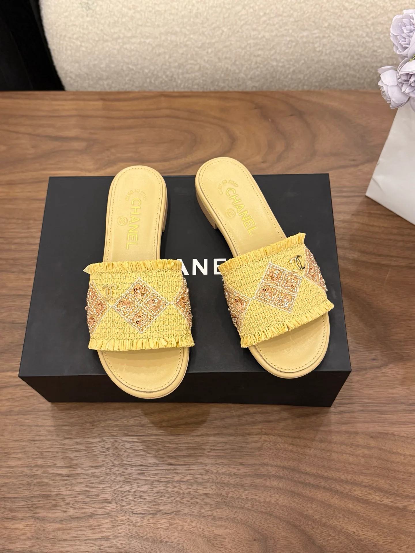 Сандалии Женские Chanel 11559228