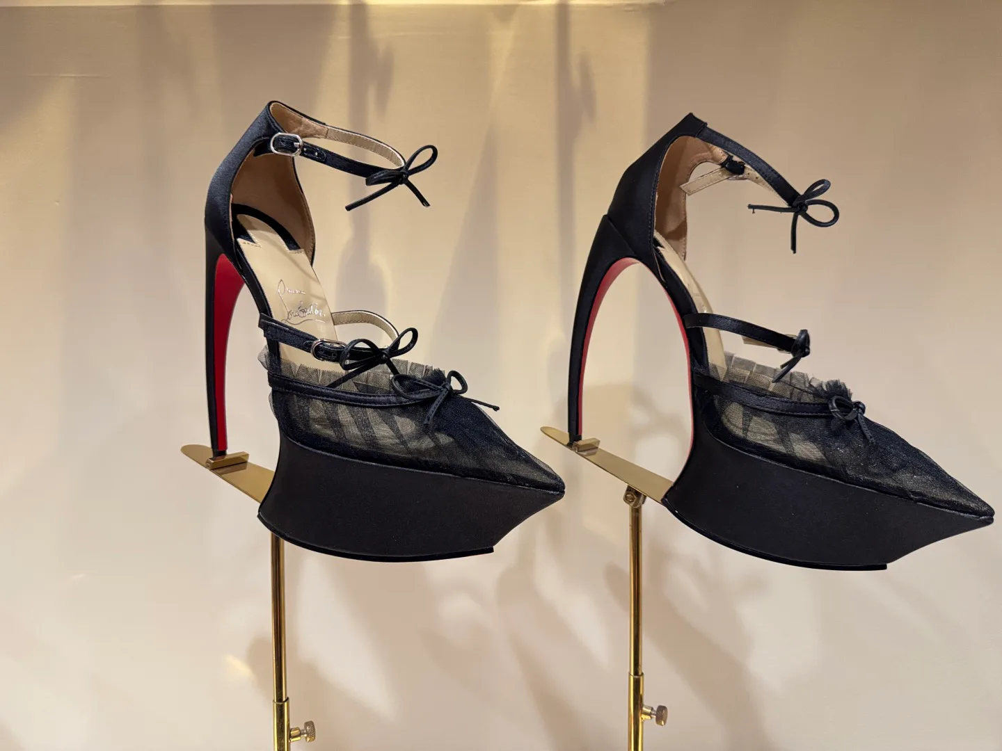 Туфли Женские Christian Louboutin 4743755