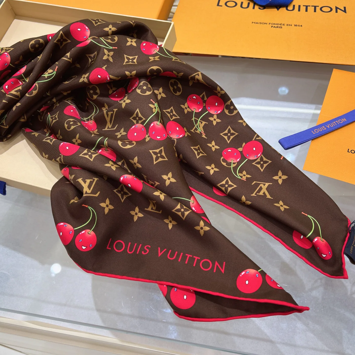 Шарфы Louis Vuitton 589917