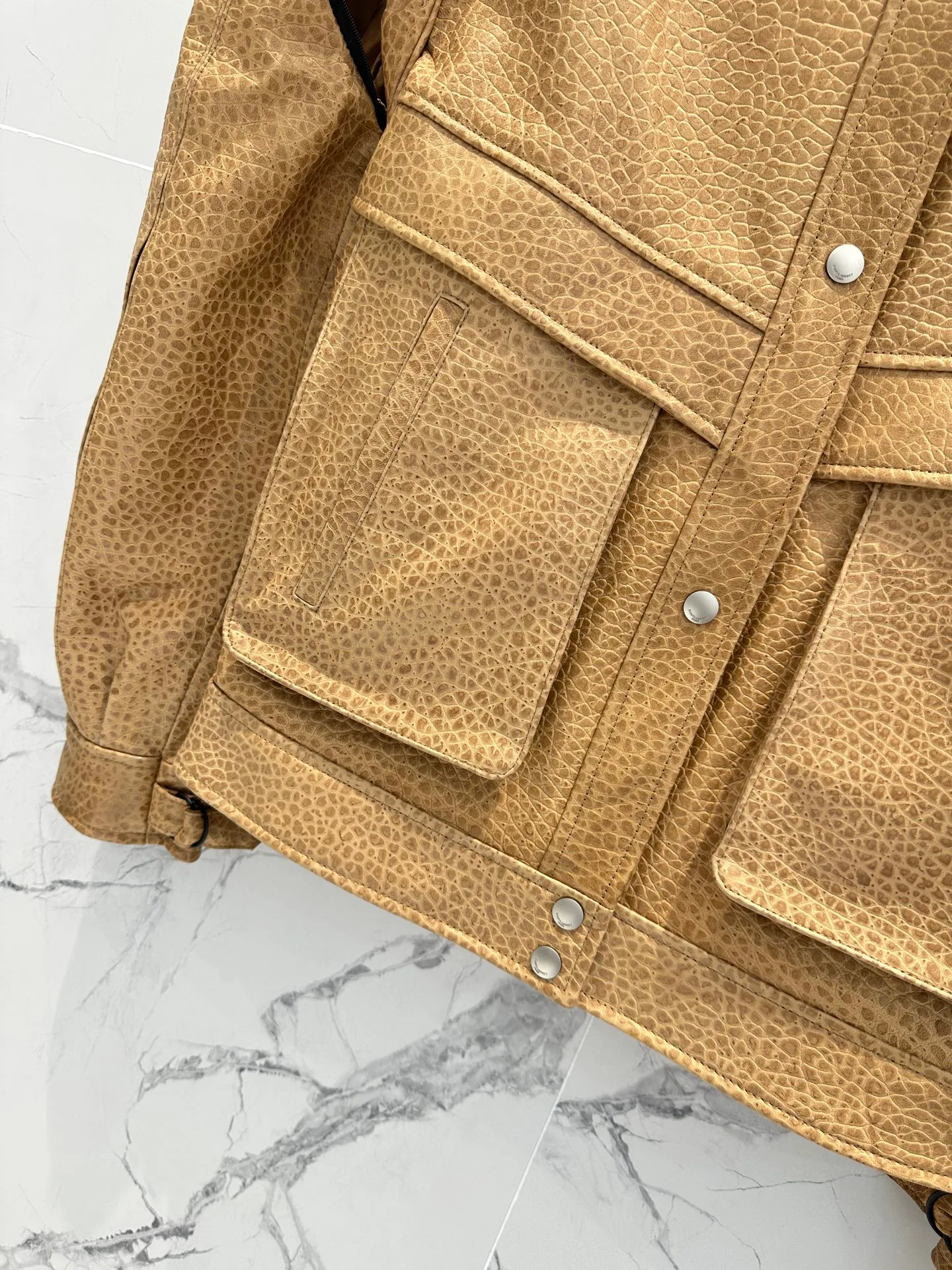 Кожаные Куртки И Дублёнки Женские Saint Laurent 11598148