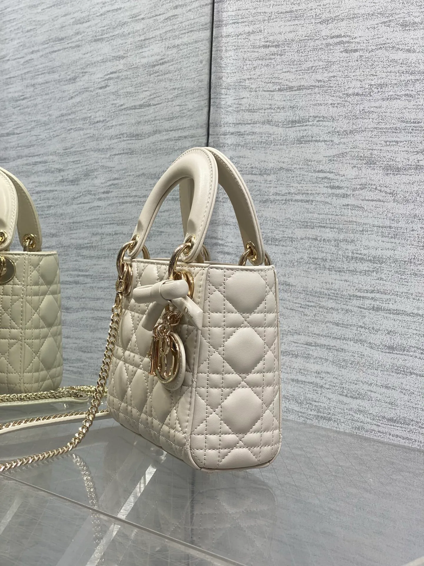 Классические Сумки Женские Christian Dior 17601469