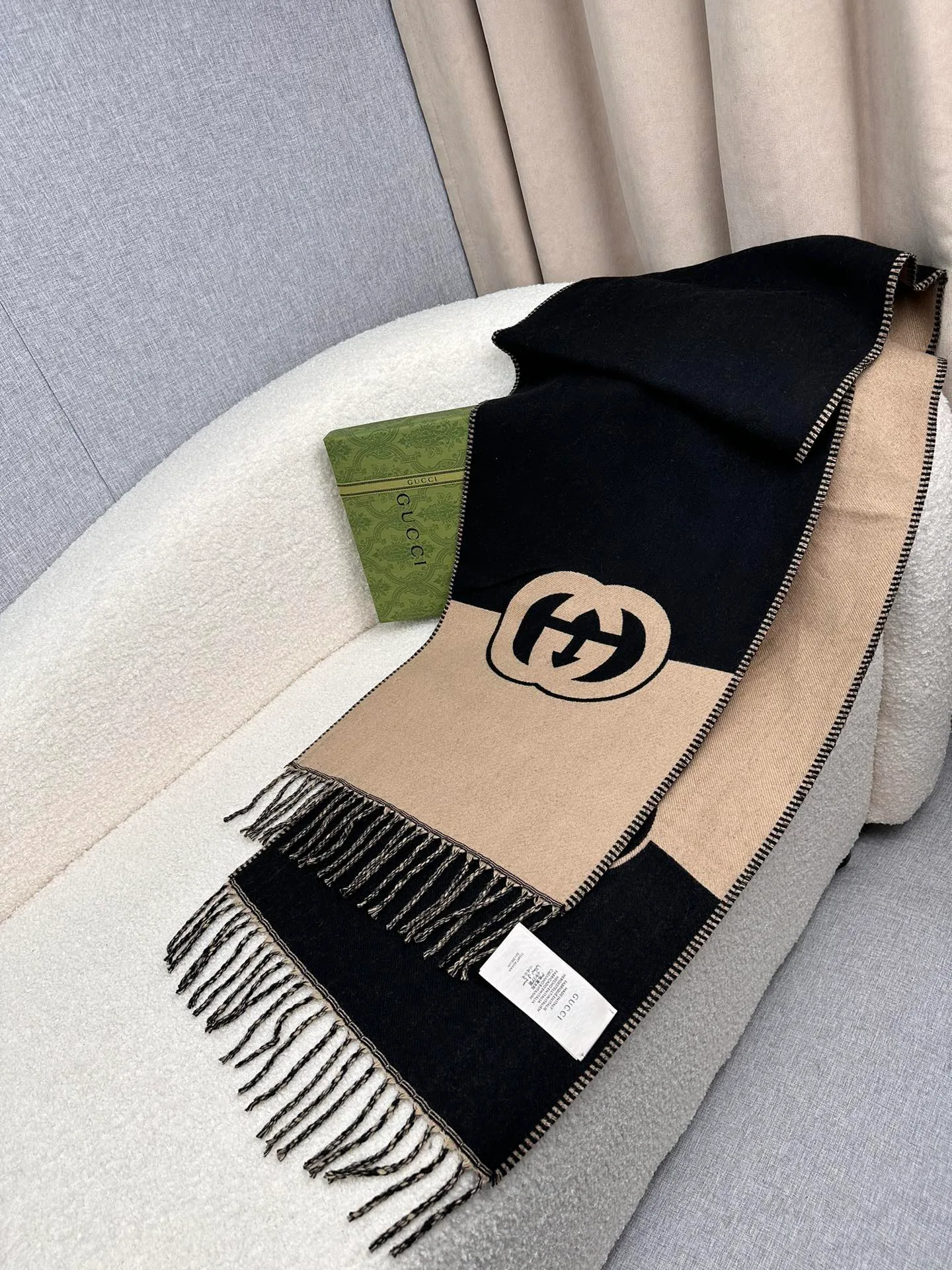 Шарфы Gucci 18275029
