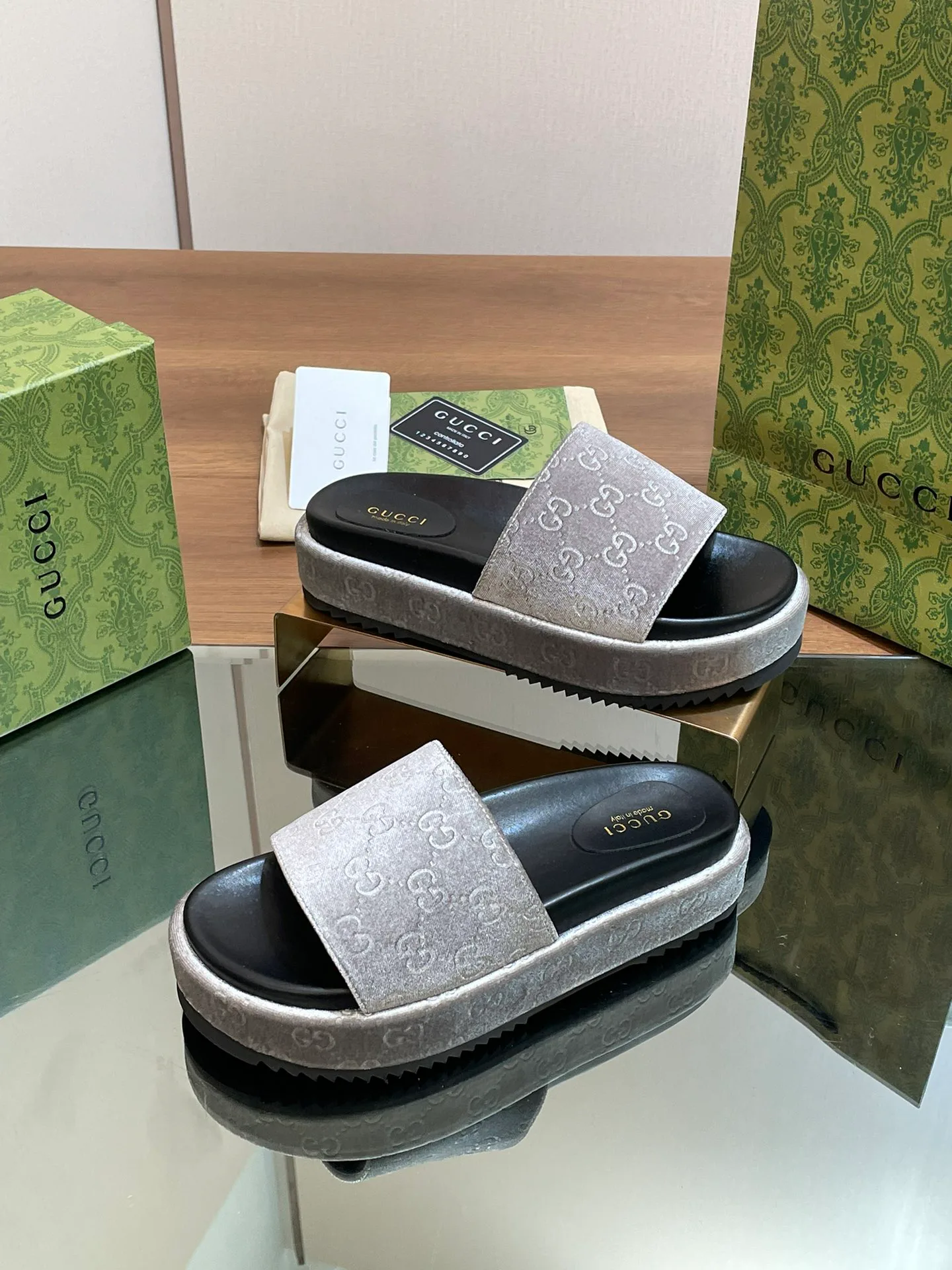 Шлепанцы Женские Gucci 10905