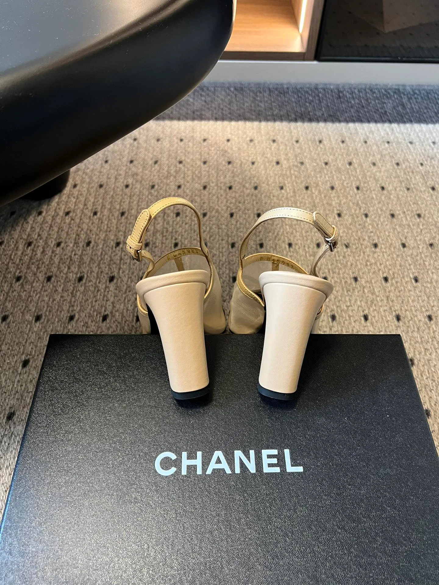 Босоножки Женские Chanel 11685407