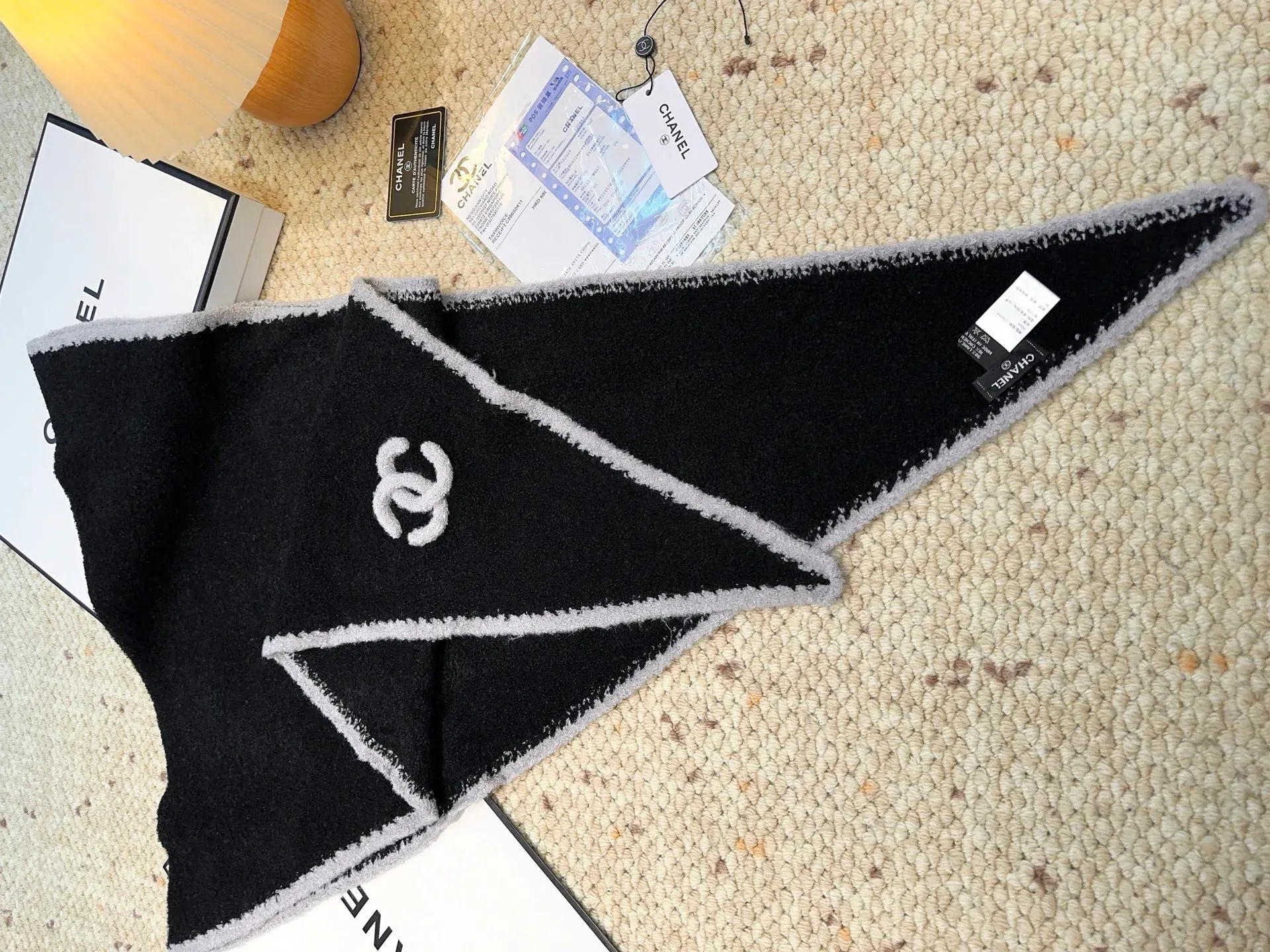 Платки Chanel 5445651