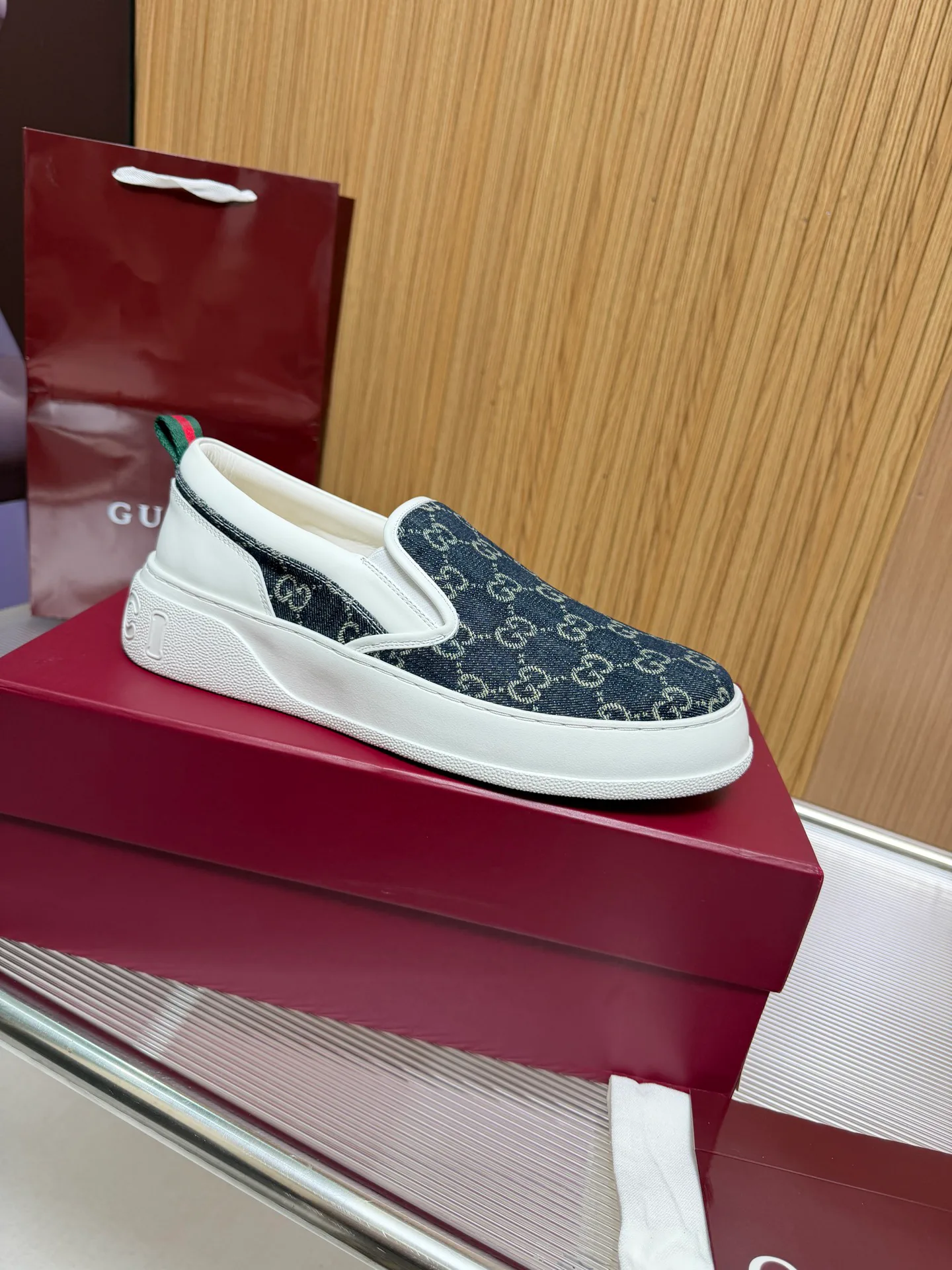 Кроссовки Мужские Gucci 17620465