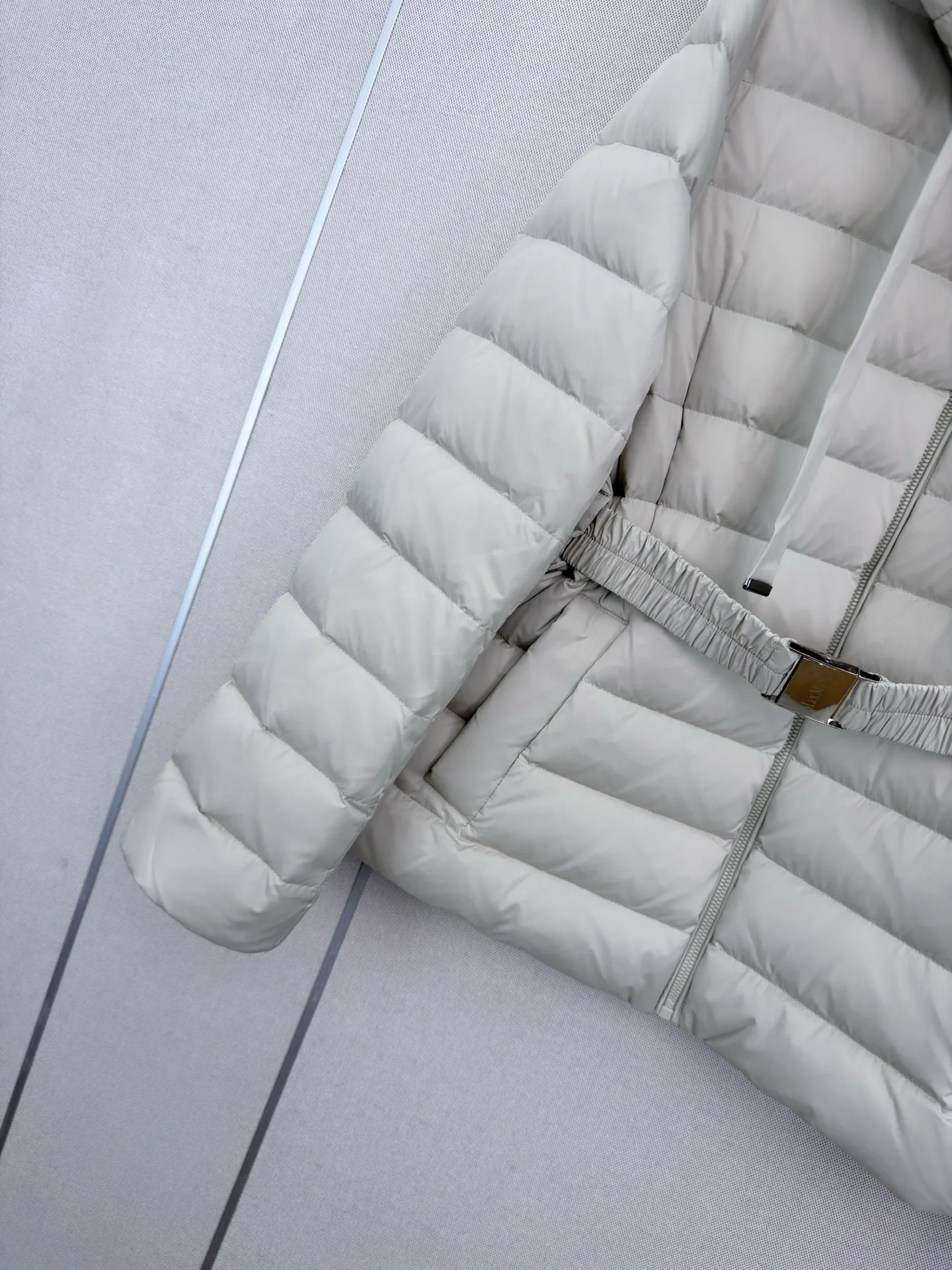 Куртки И Пуховики Женские Max Mara 18056540