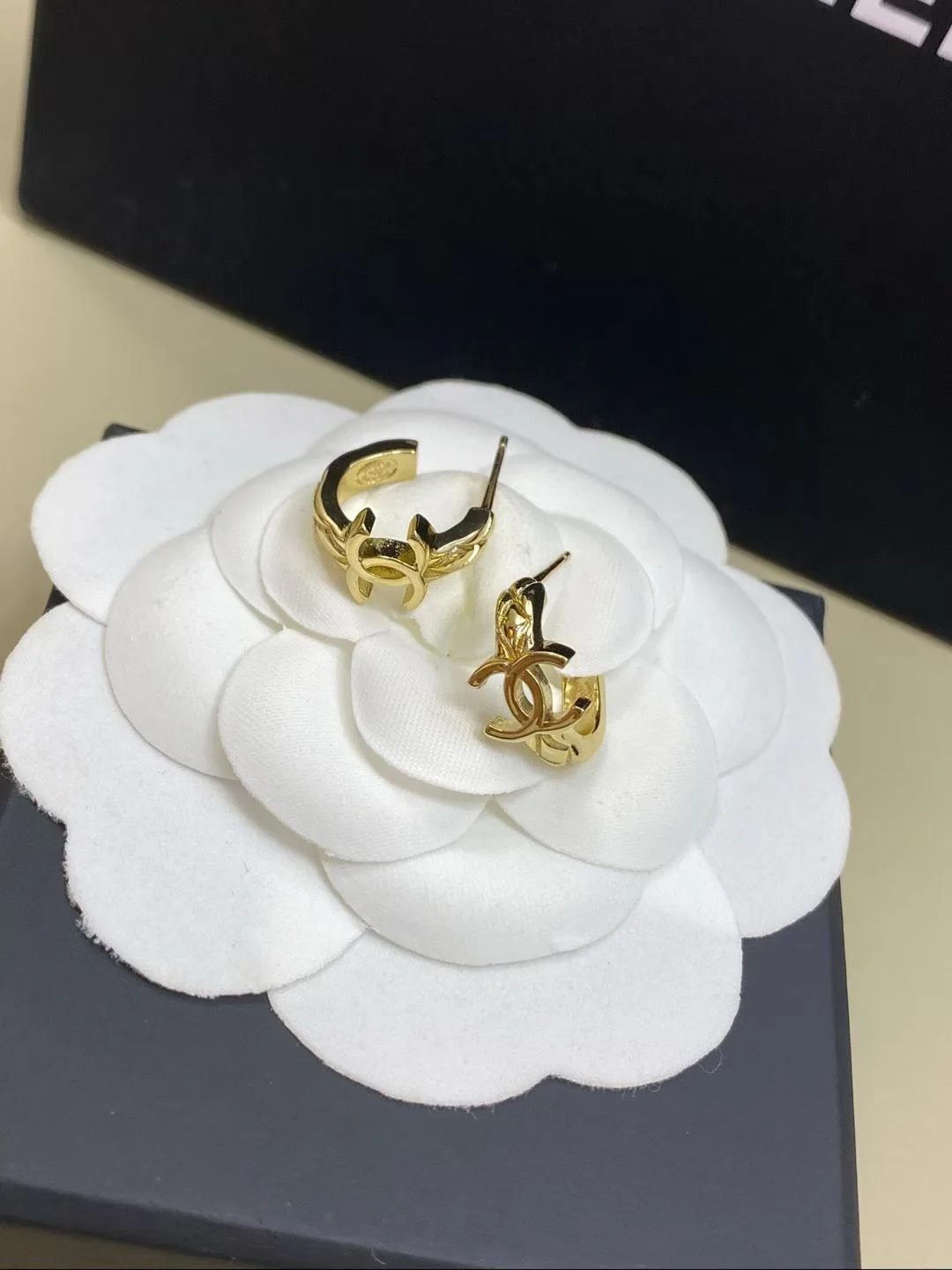 Бижутерия Chanel 11223547