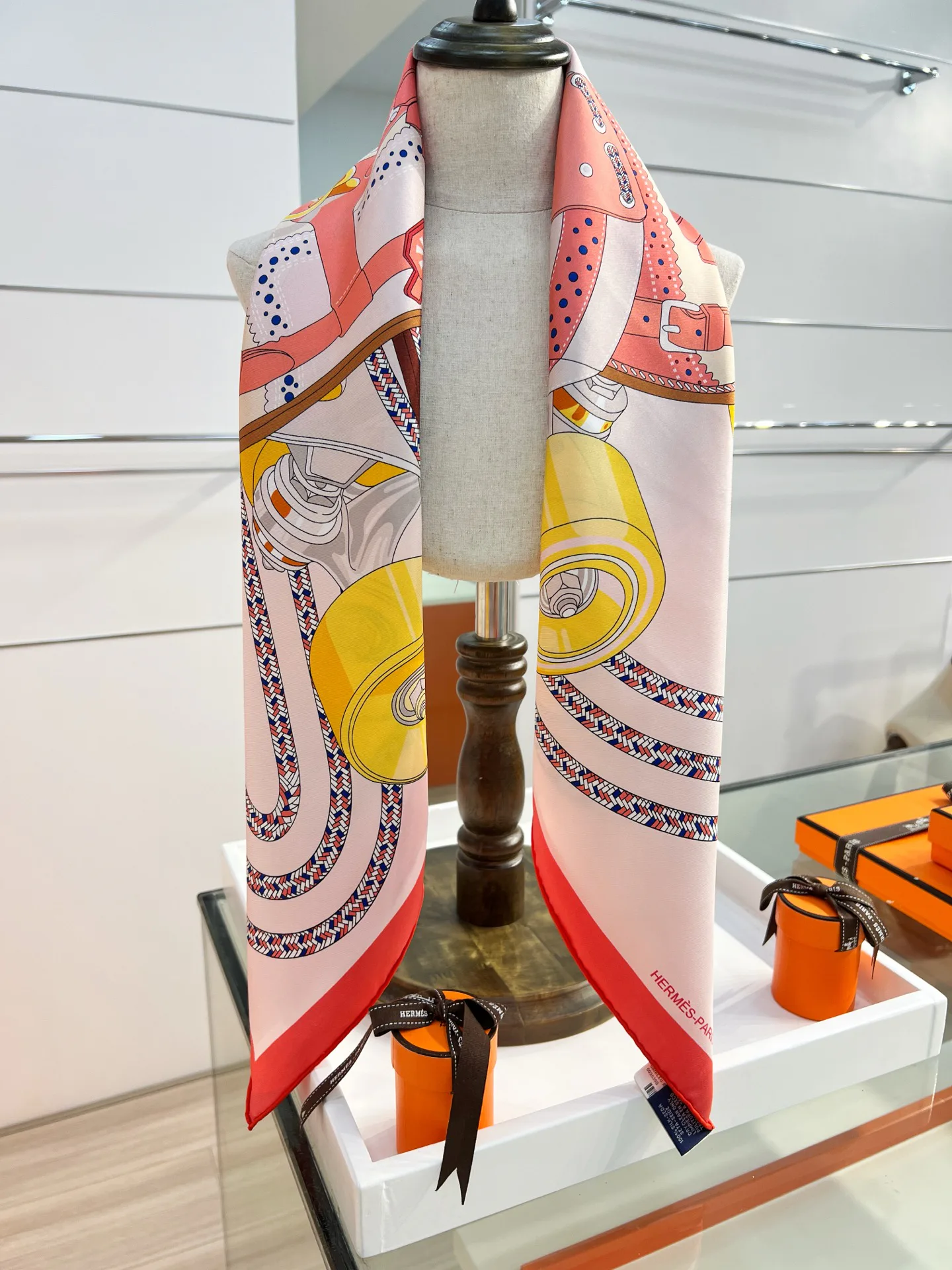 Платки Hermes 17991634