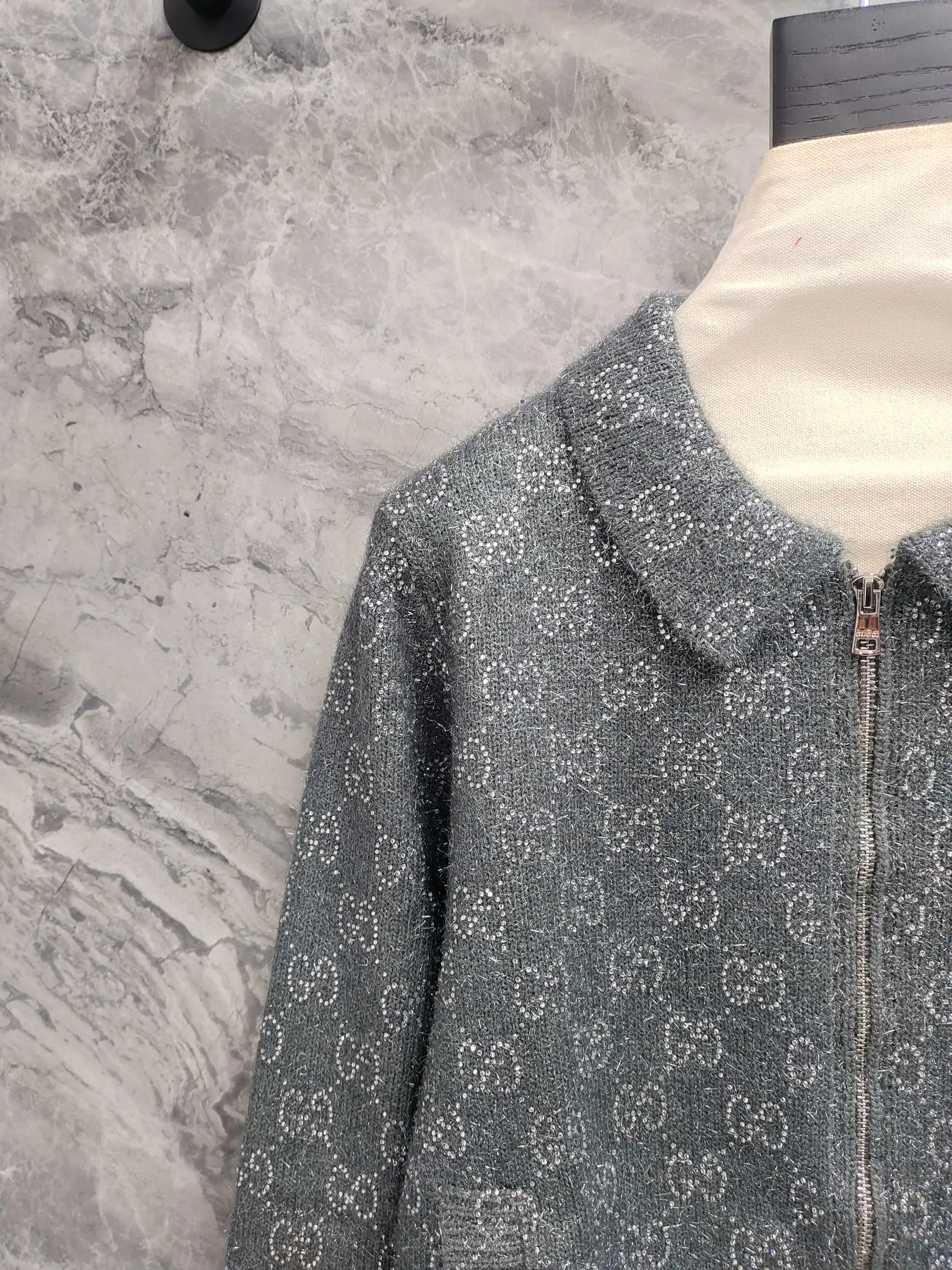 Куртки И Пуховики Женские Gucci 1617052