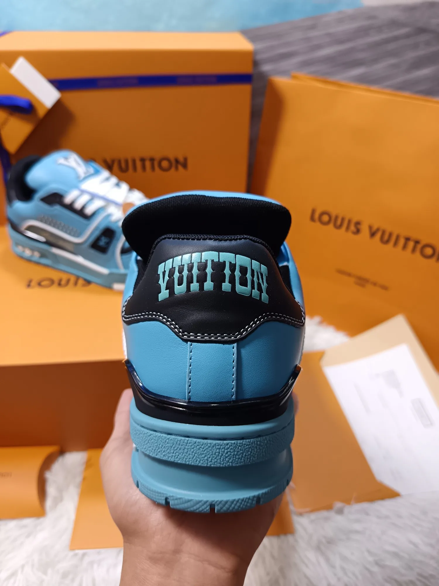 Кроссовки Мужские Louis Vuitton 311374