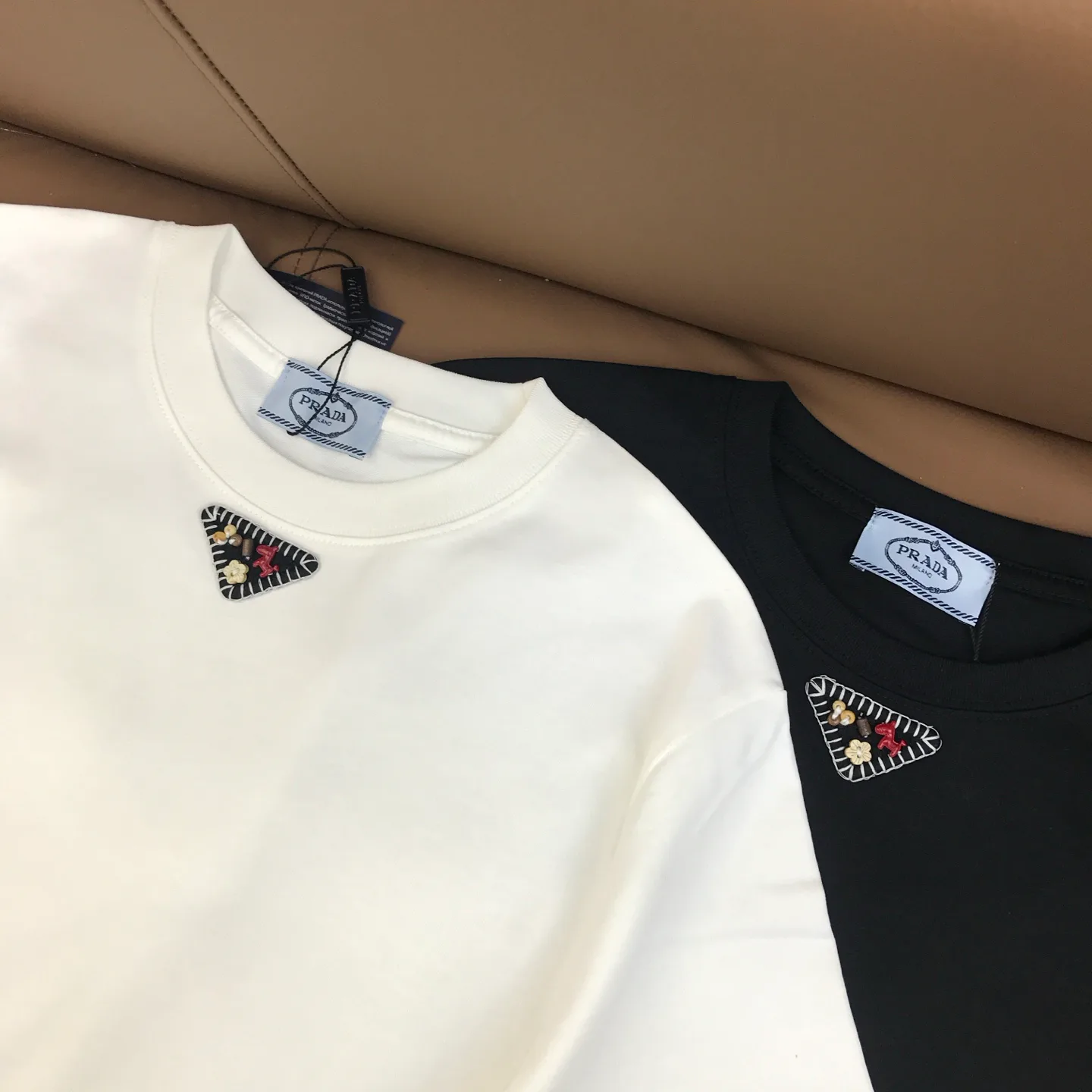 Футболки Женские Prada 11734005
