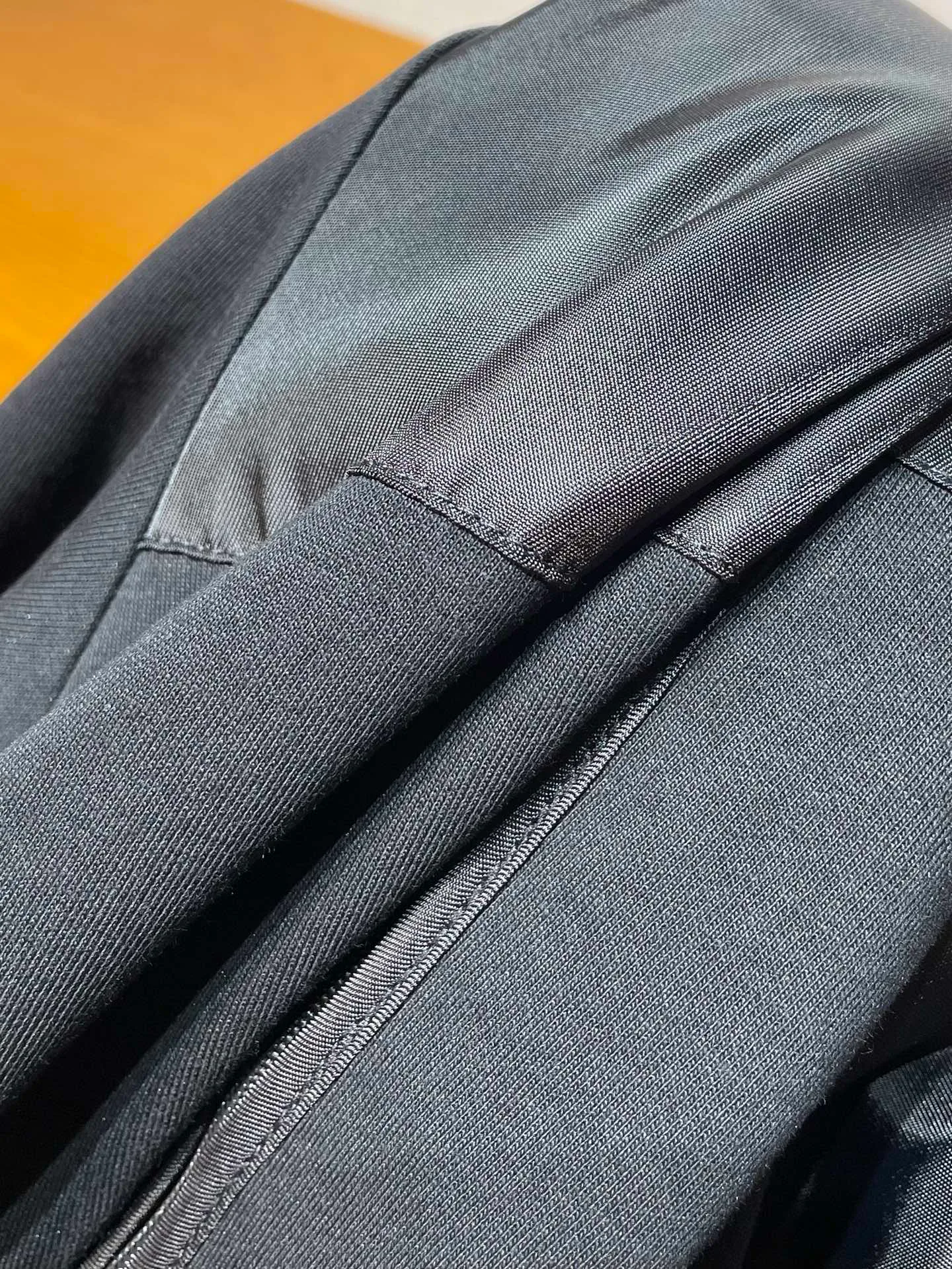 Куртки И Пуховики Мужские Prada 18236037