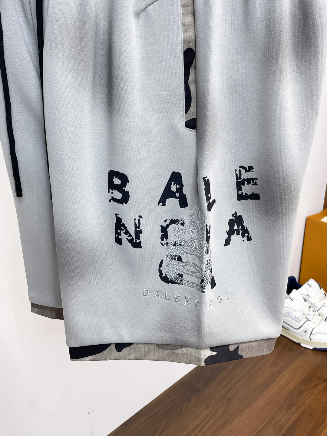 Шорты Мужские Balenciaga 13417526
