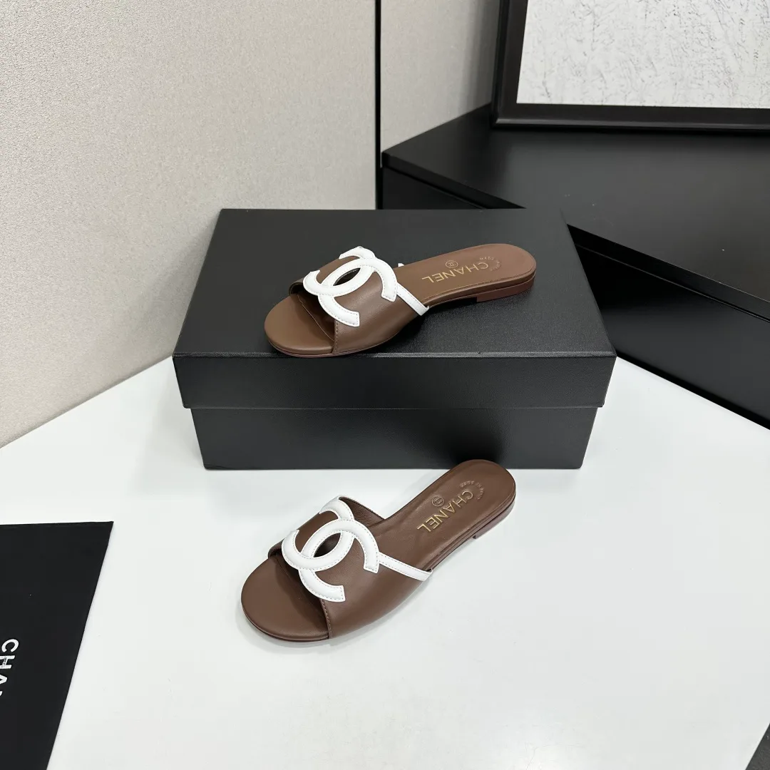 Шлепанцы Женские Chanel 11738543