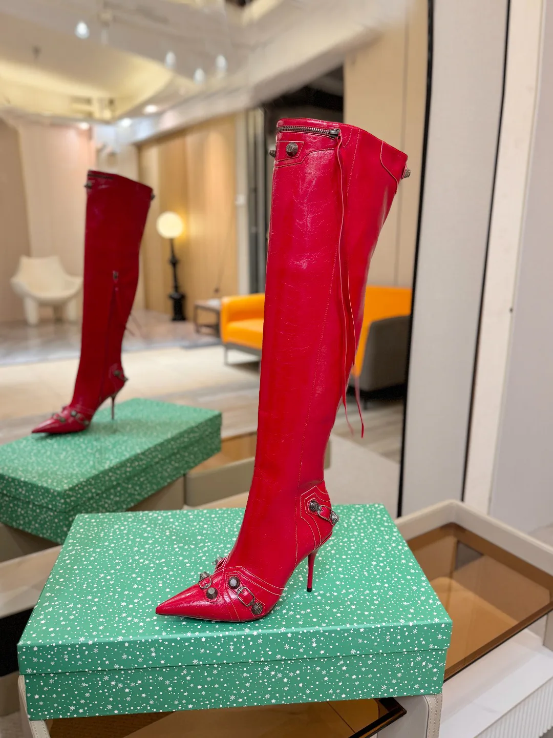 Сапоги Женские Balenciaga 18521350
