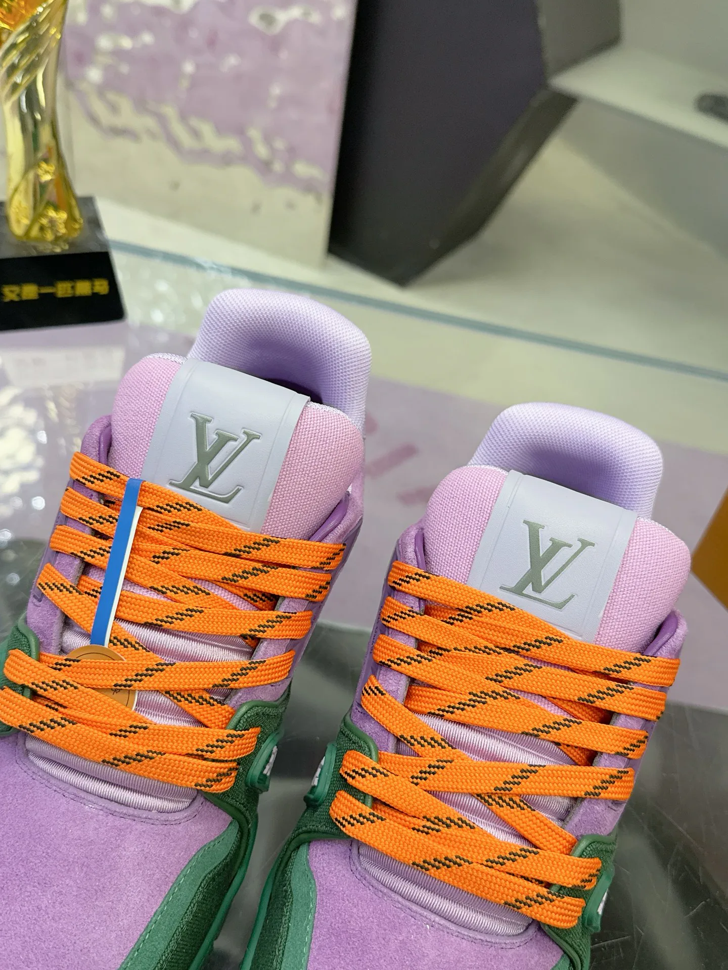Кроссовки Женские Louis Vuitton 11674106