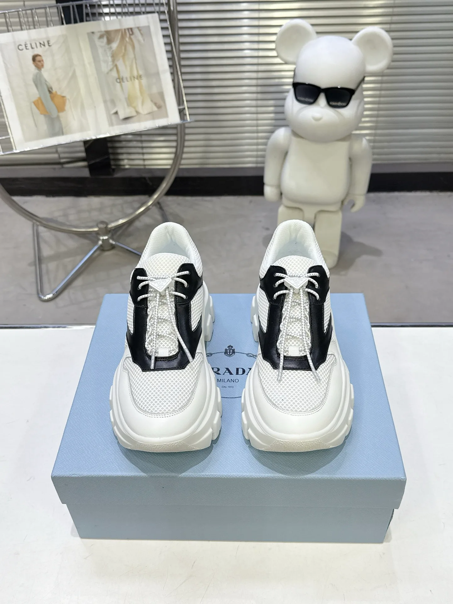 Кроссовки Женские Prada 17371778