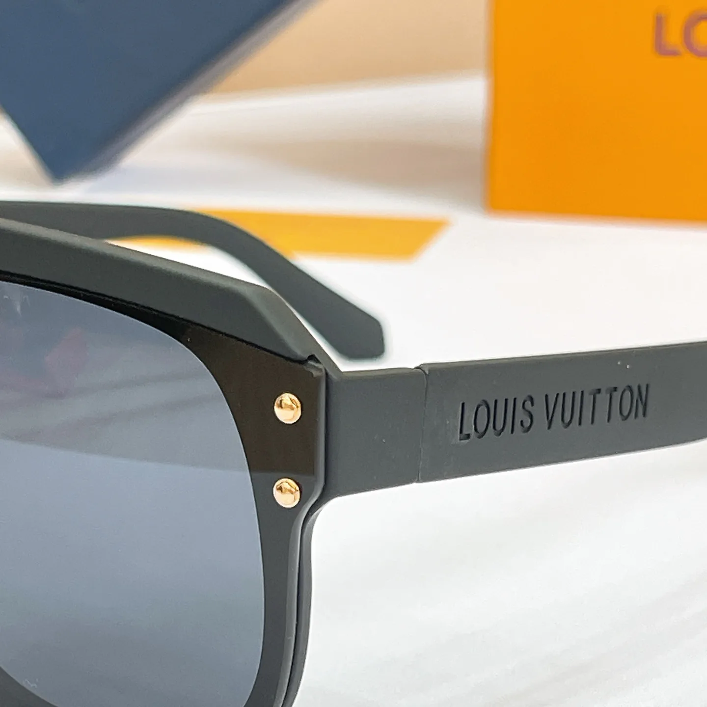 Очки Louis Vuitton 17495844