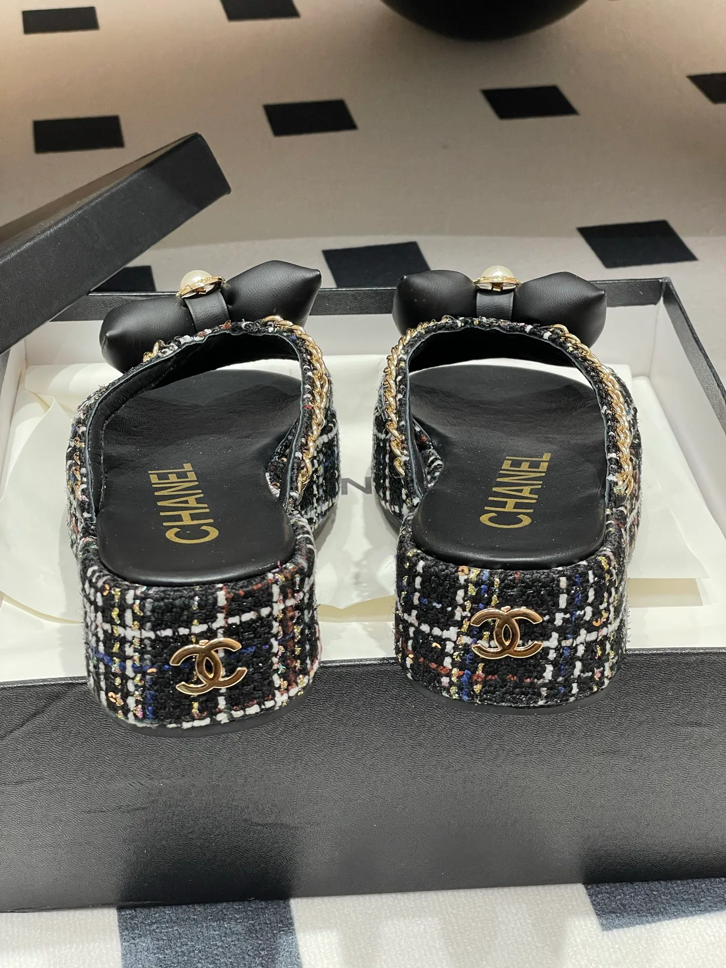 Шлепанцы Женские Chanel 28475