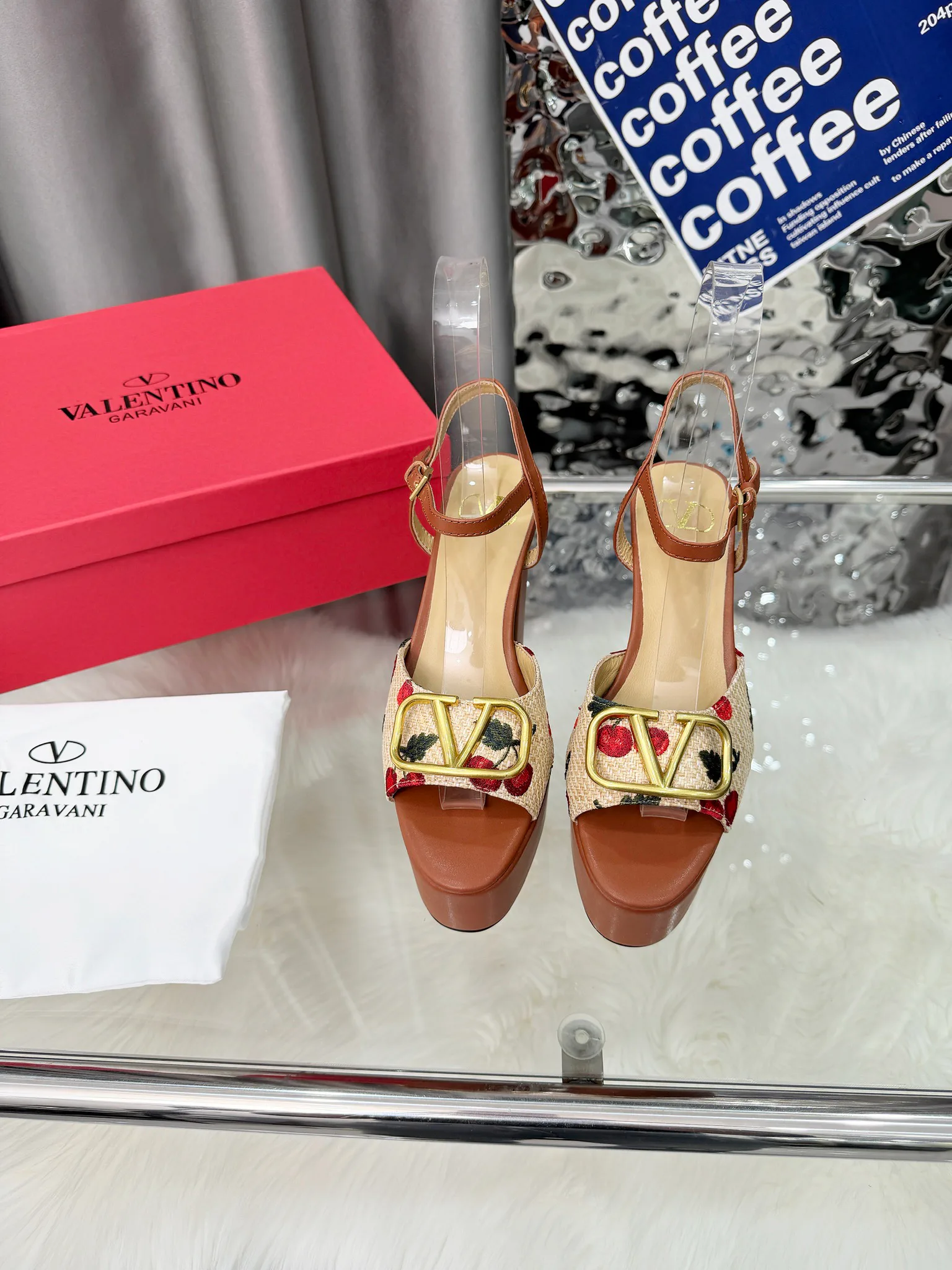 Босоножки Женские Valentino 5033847