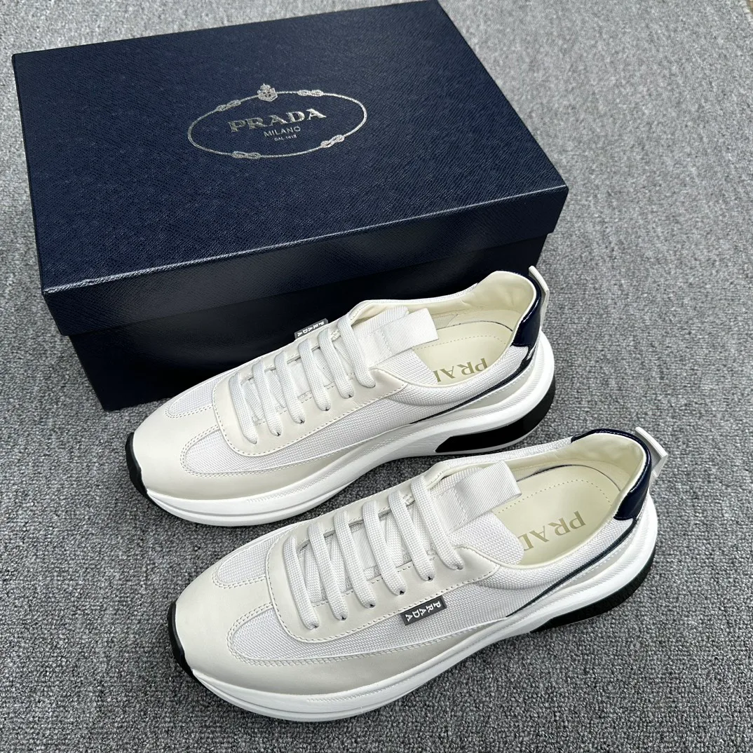 Кроссовки Мужские Prada 18076349