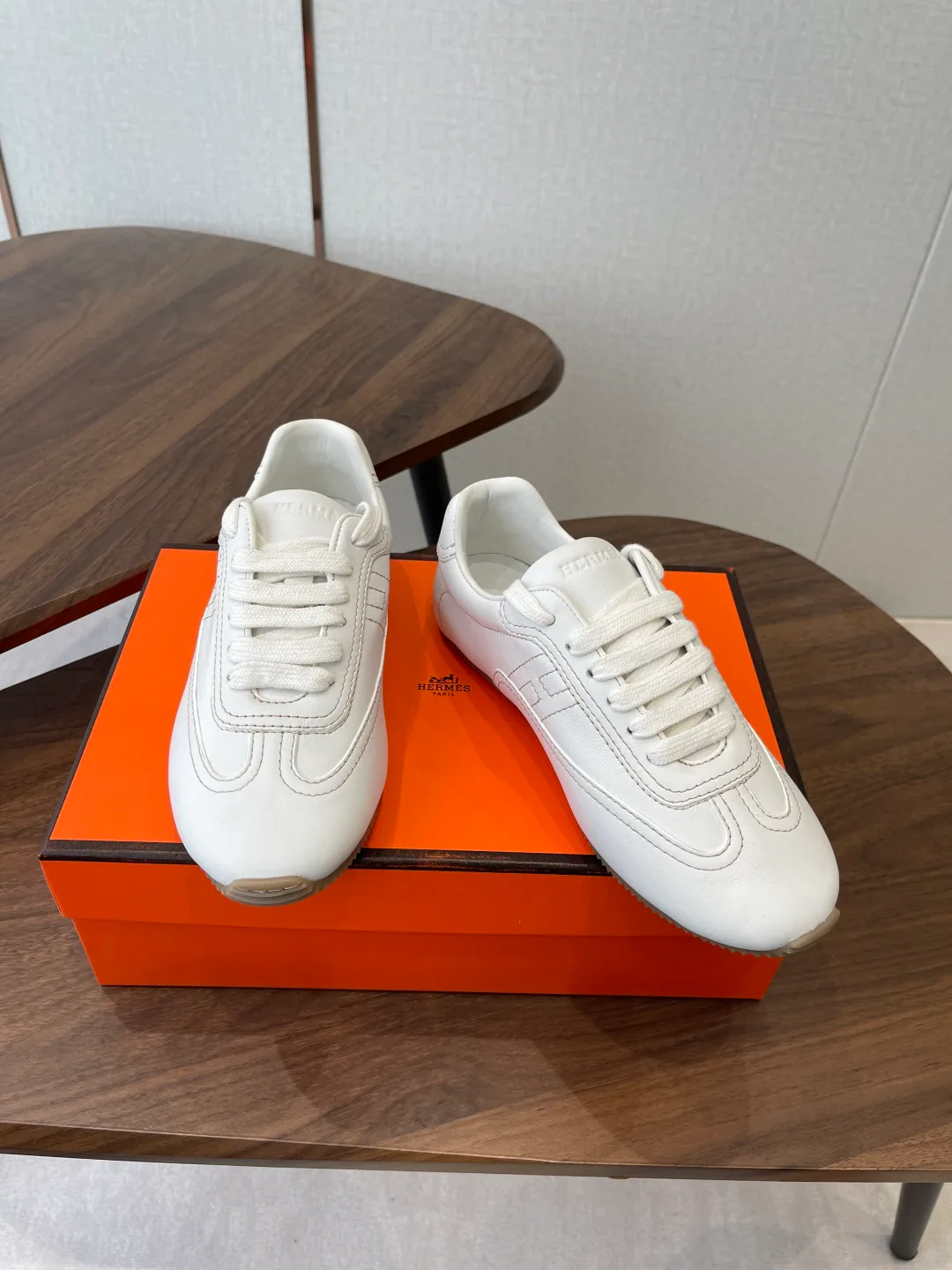 Кроссовки Женские Hermes 1284397