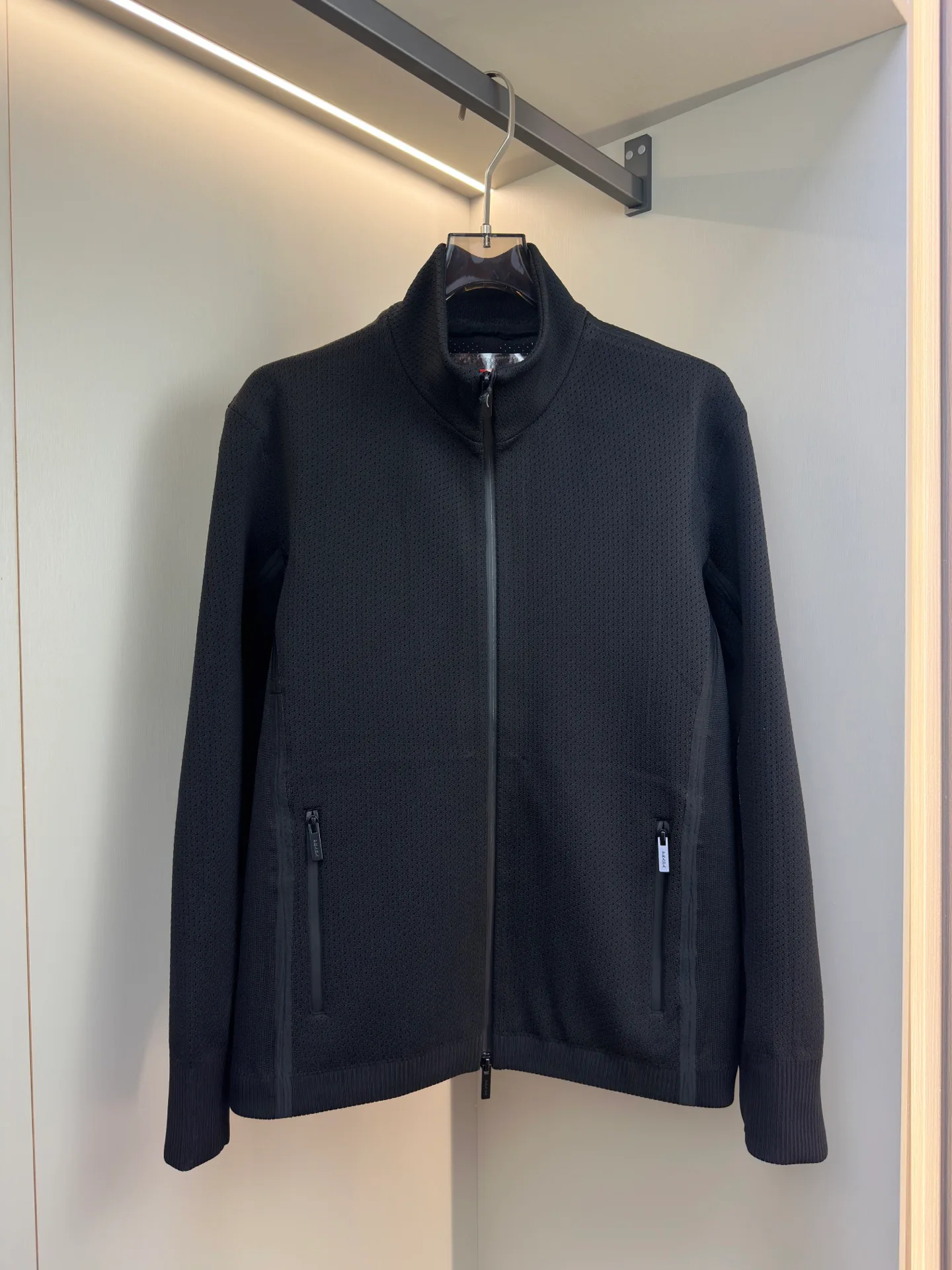 Куртки И Пуховики Женские Prada 198933