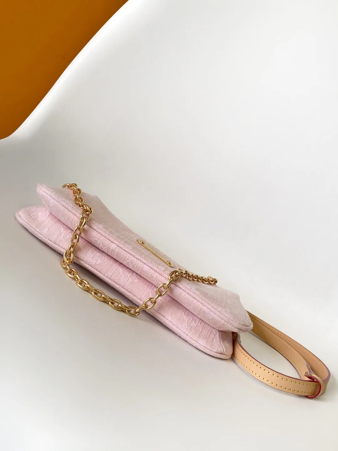 Клатчи Женские Louis Vuitton 13435256