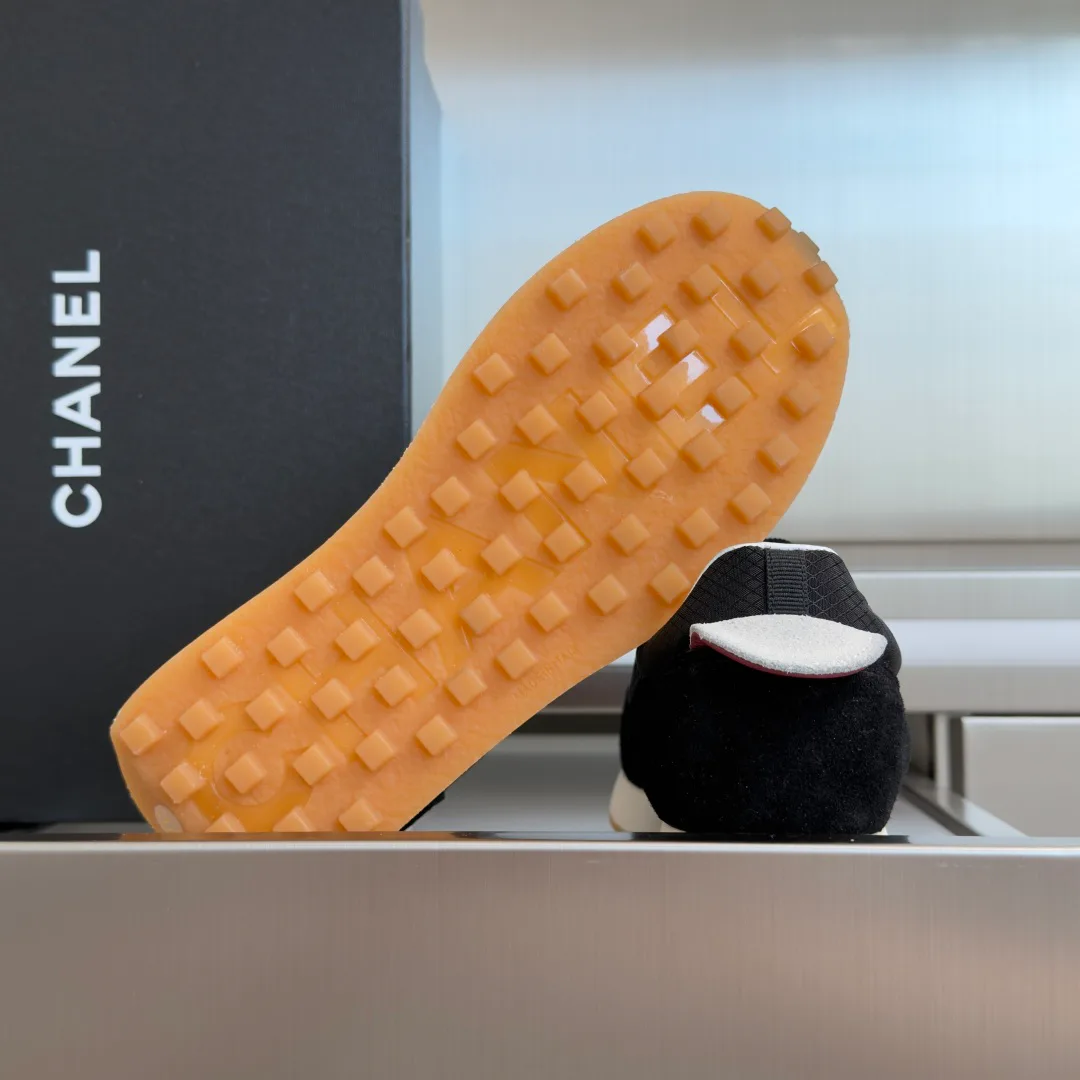 Кроссовки Женские Chanel 11414546