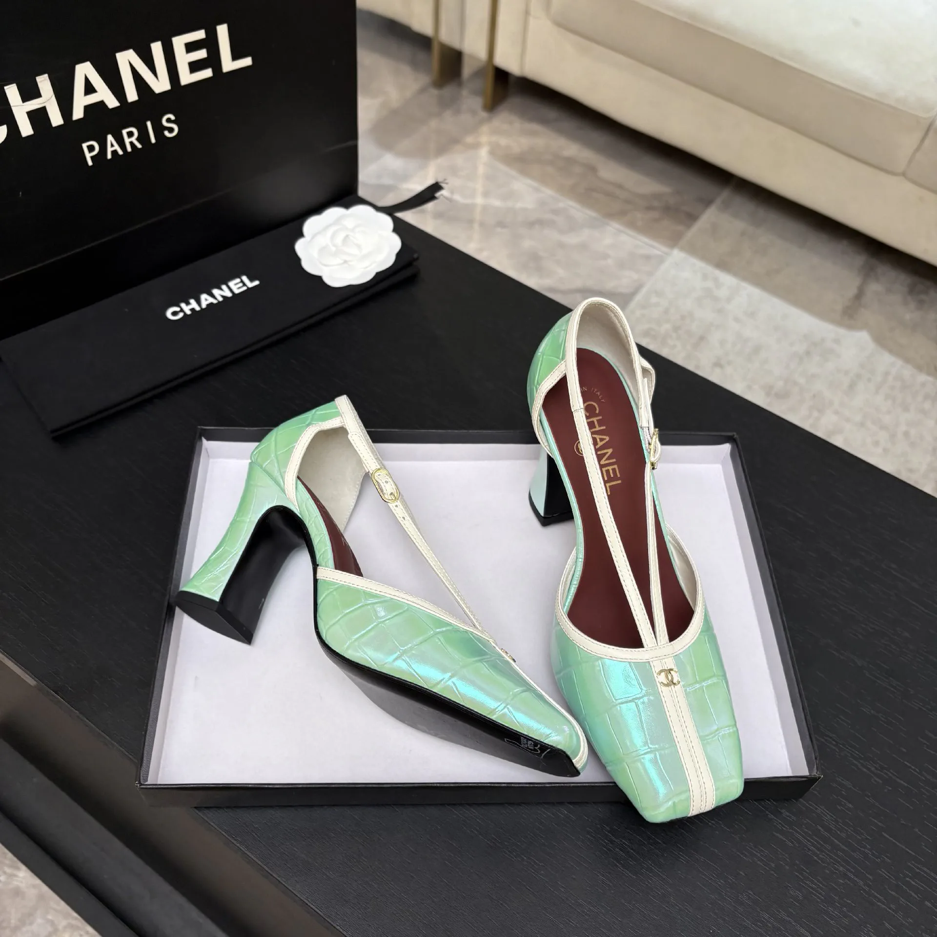 Босоножки Женские Chanel 19339300