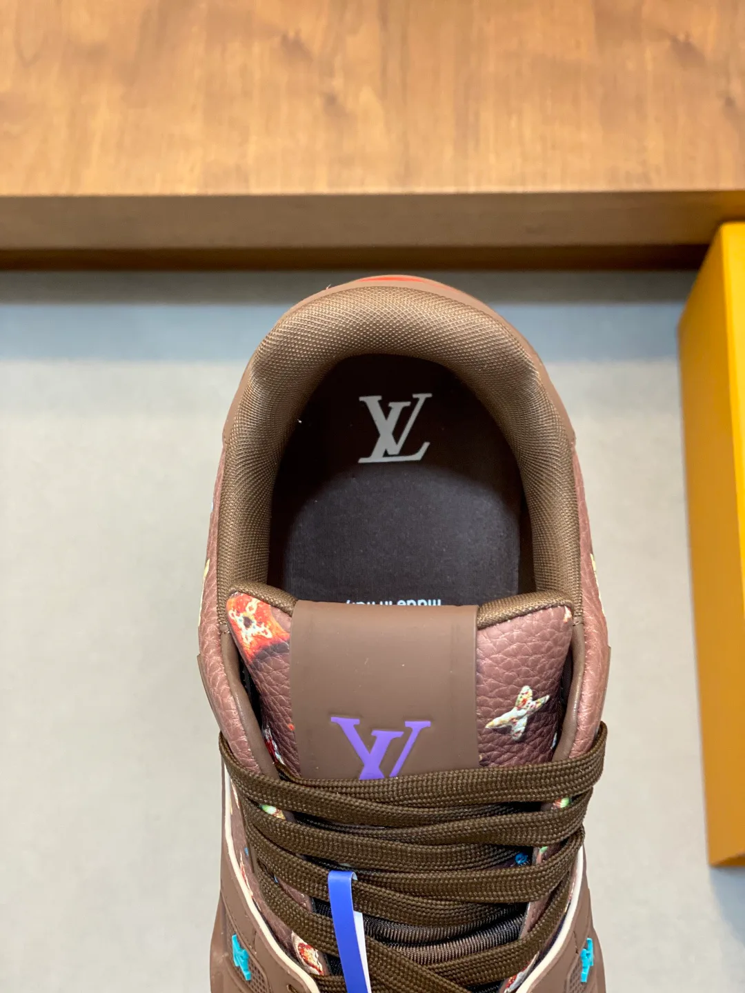 Кроссовки Женские Louis Vuitton 1570266