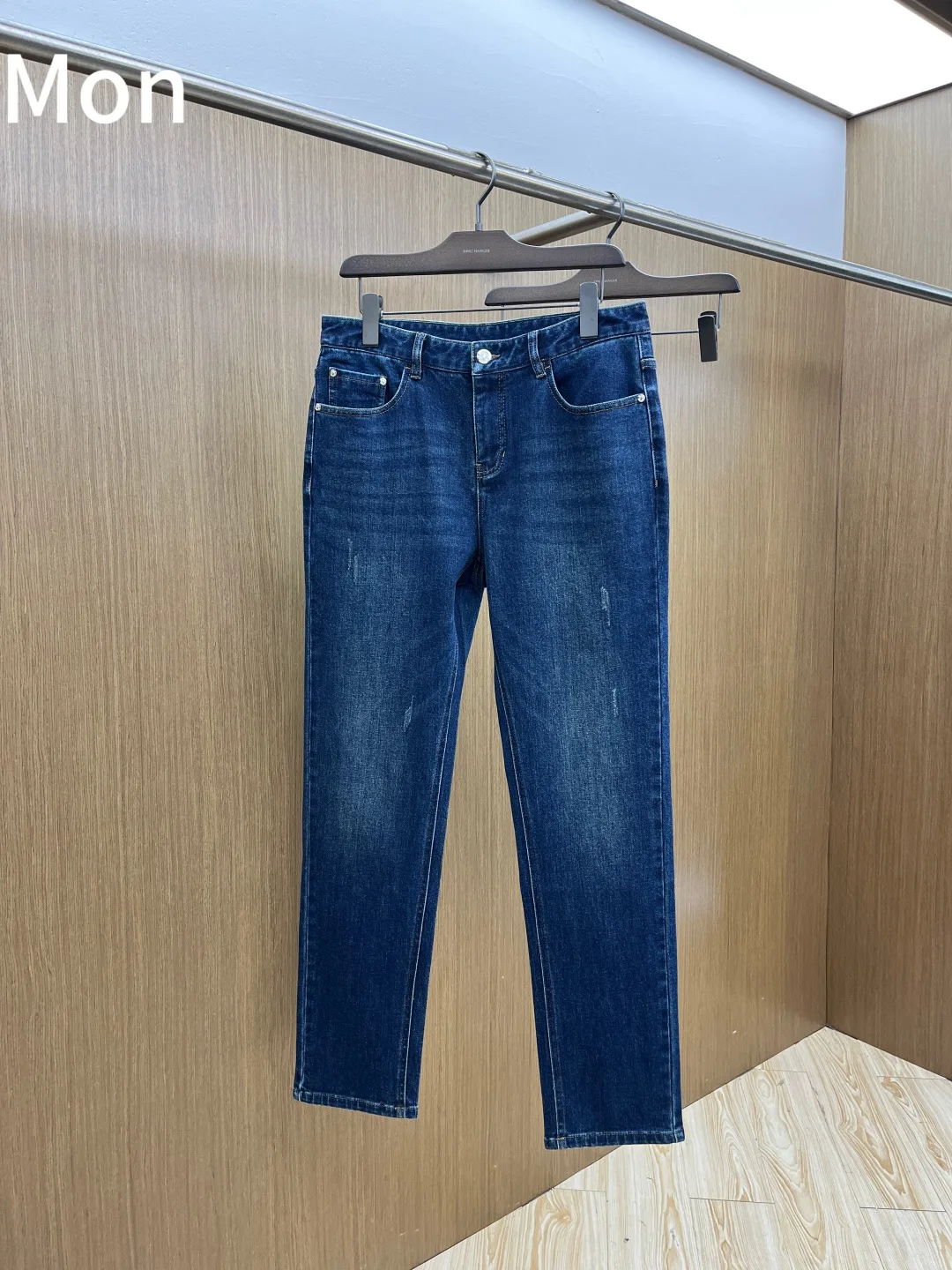 Джинсы Мужские Moncler 18244078