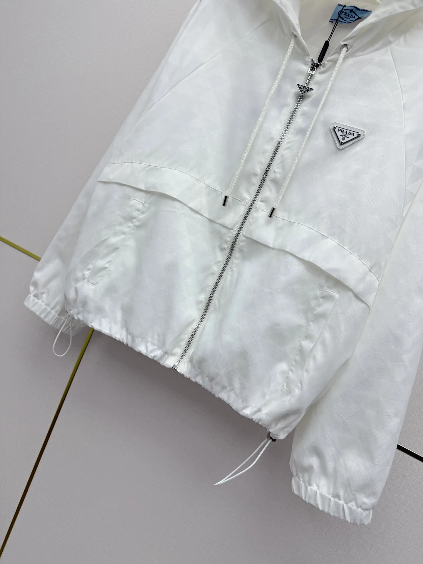 Куртки И Пуховики Женские Prada 12752346