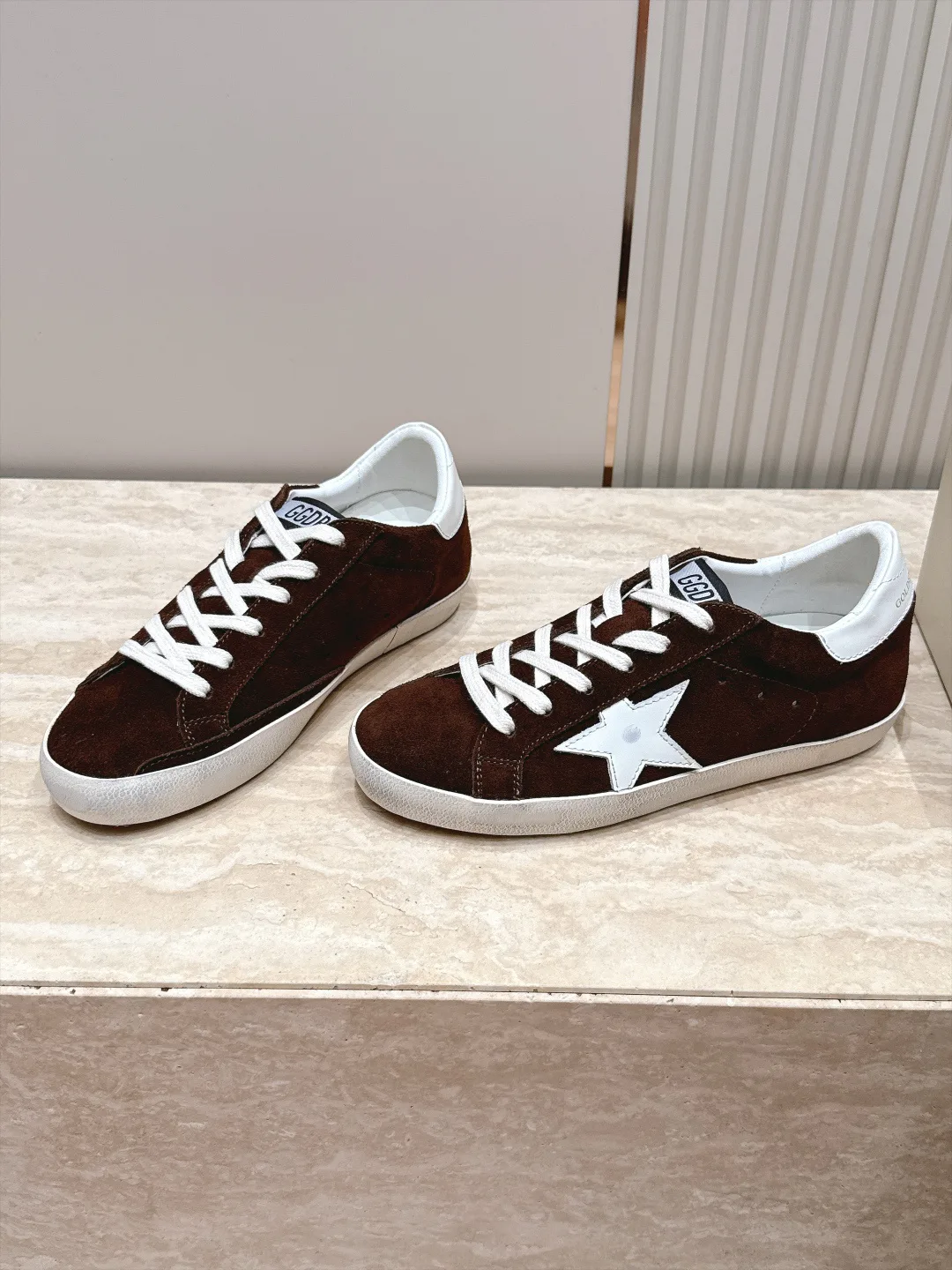 Кроссовки Женские Golden Goose 17963439