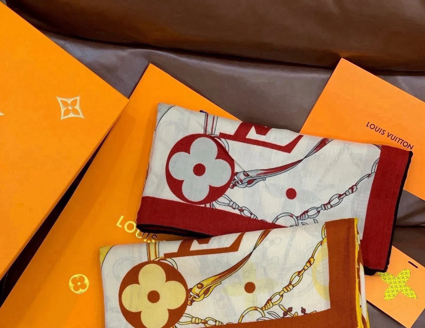 Платки Louis Vuitton 18675681