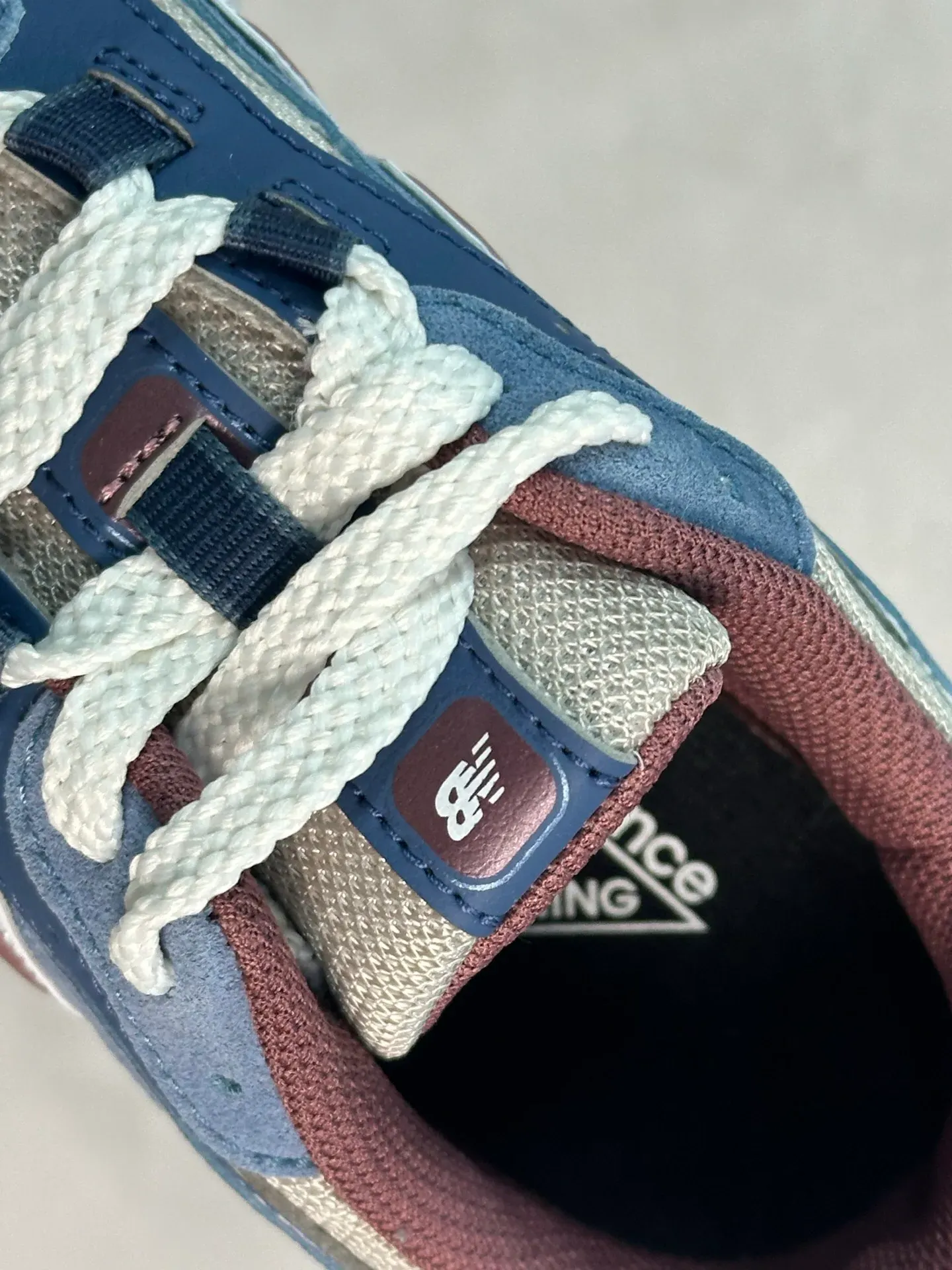 Кроссовки Женские New Balance 1062278