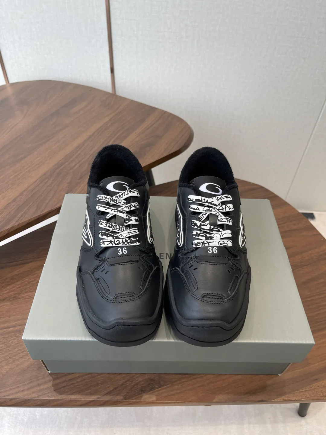 Кроссовки Женские Balenciaga 11309582