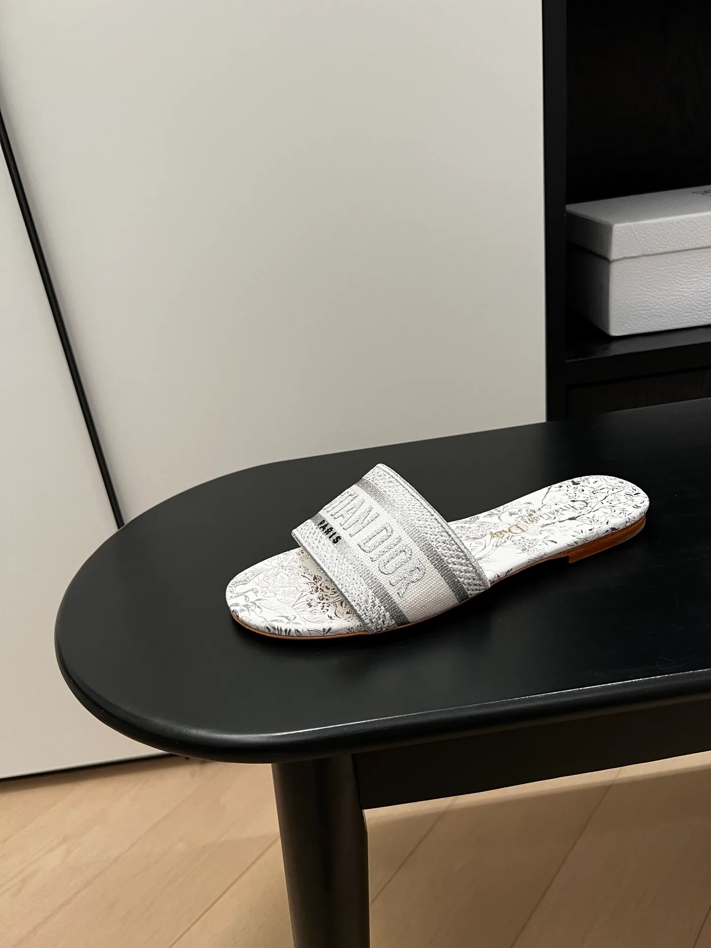 Шлепанцы Женские Christian Dior 11884675