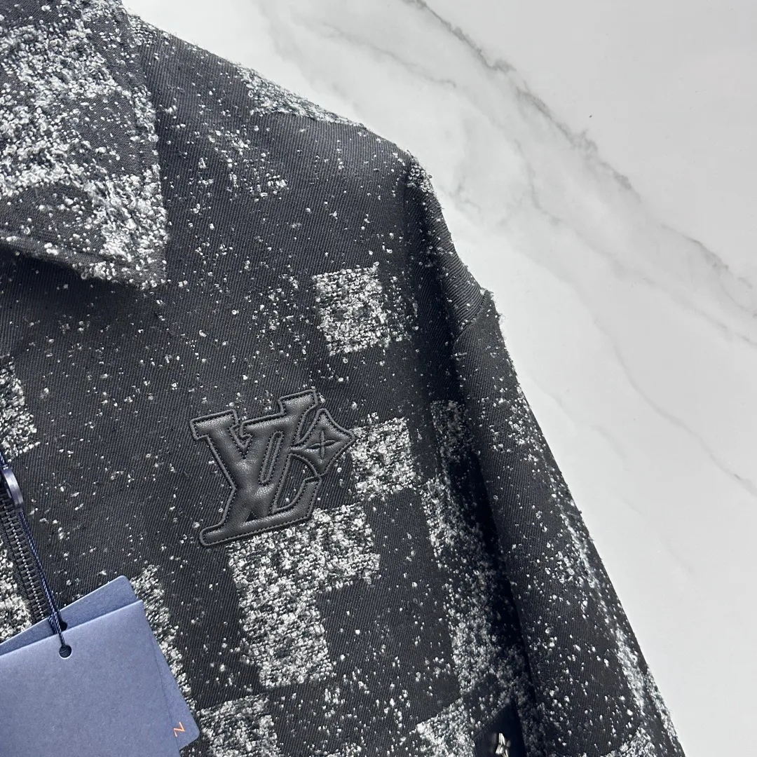 Куртки И Пуховики Мужские Louis Vuitton 18246857