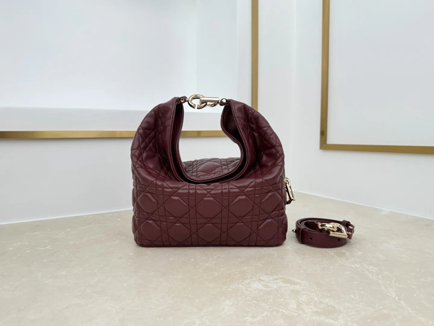 Классические Сумки Женские Christian Dior 18116271