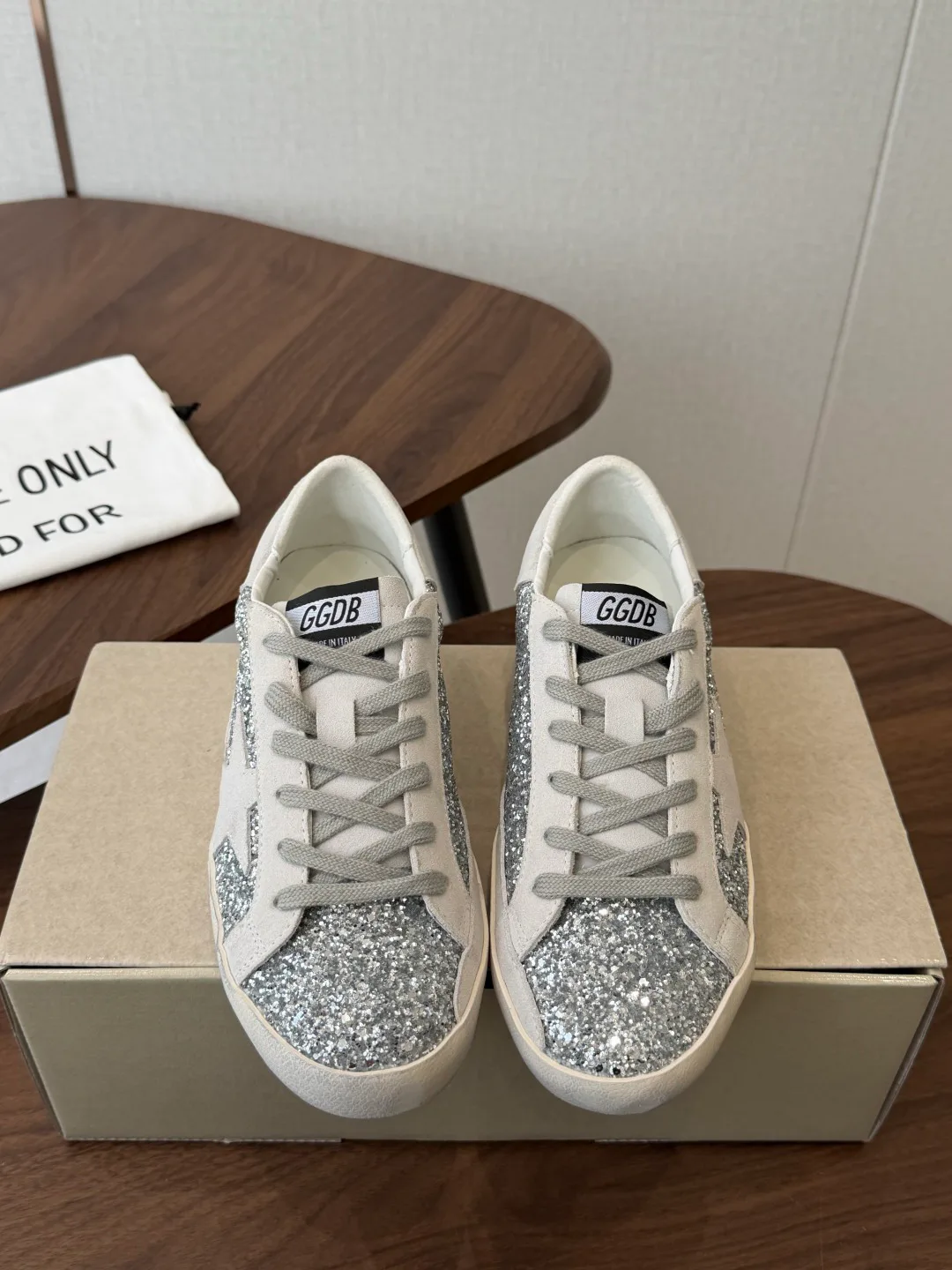Кроссовки Мужские Golden Goose 19039058