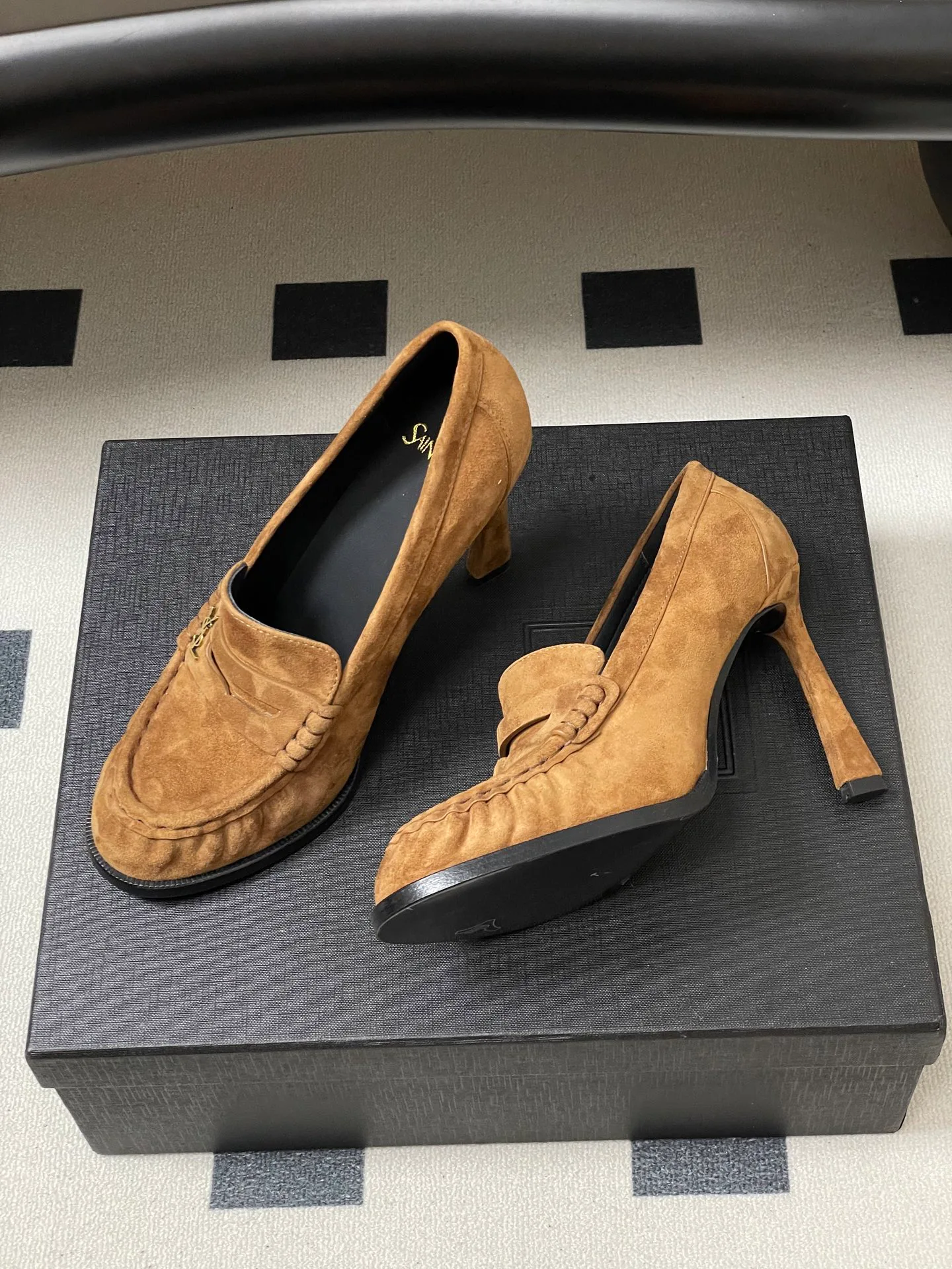 Туфли Женские Saint Laurent 551820