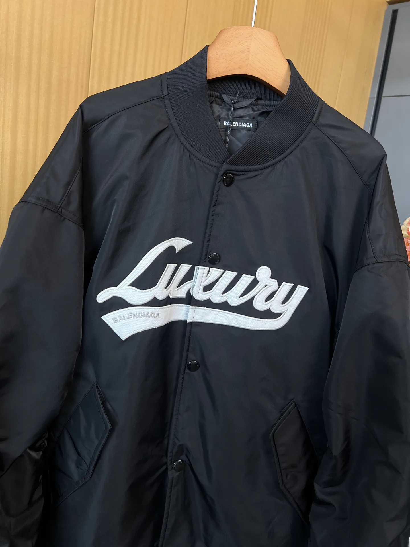 Куртки И Пуховики Женские Balenciaga 441477