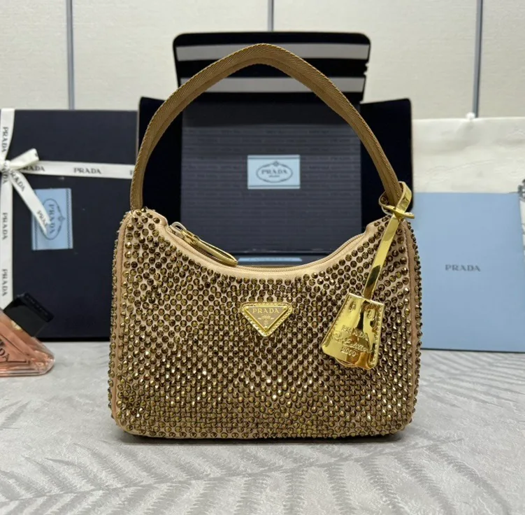 Сумки На Ремне Женские Prada 11788387