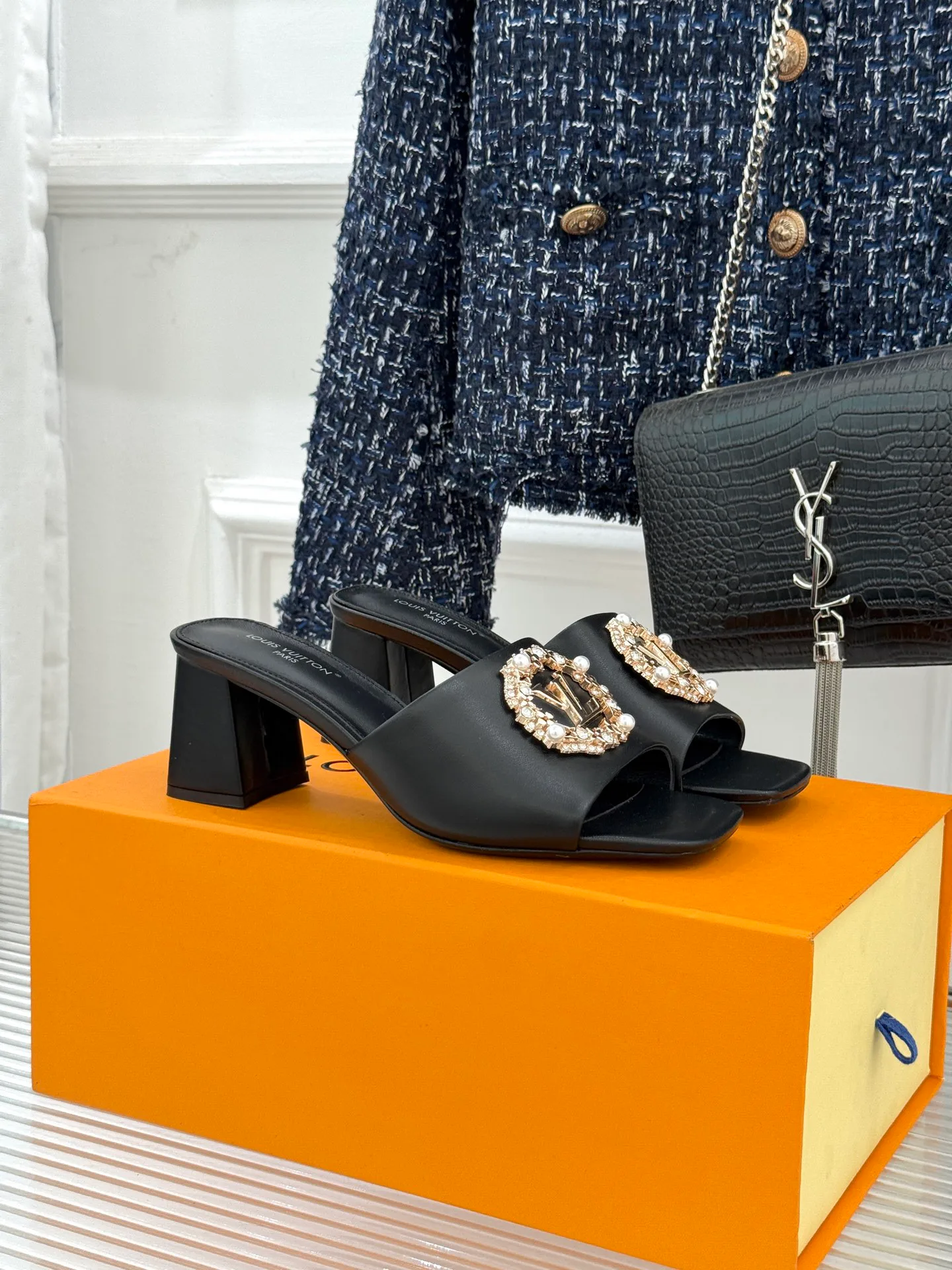 Шлепанцы Женские Louis Vuitton 2768100