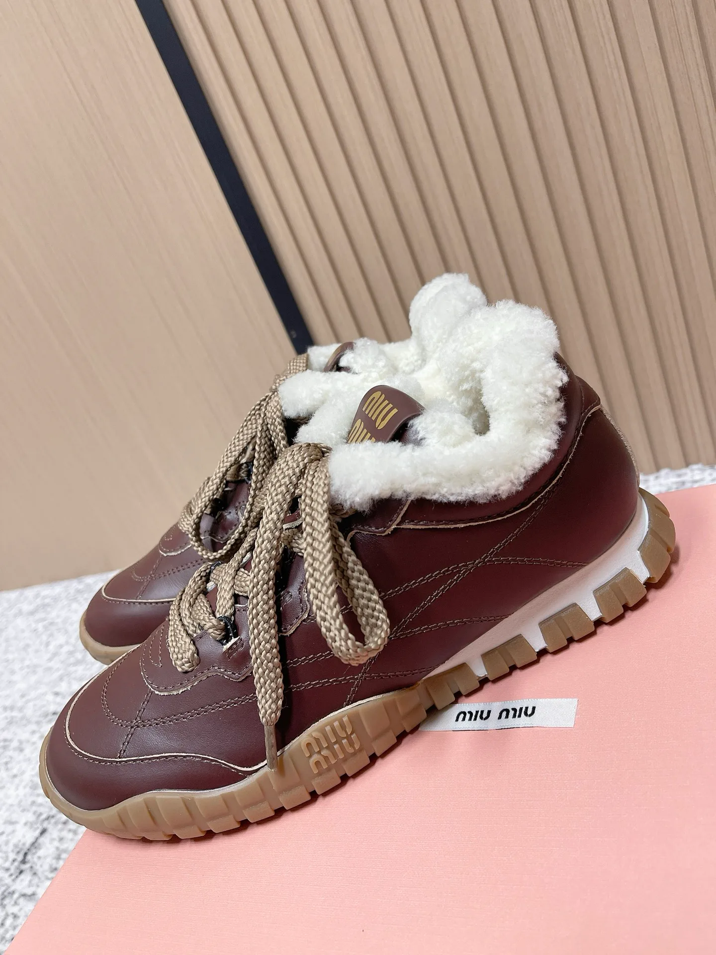 Кроссовки Женские Miu Miu 395537