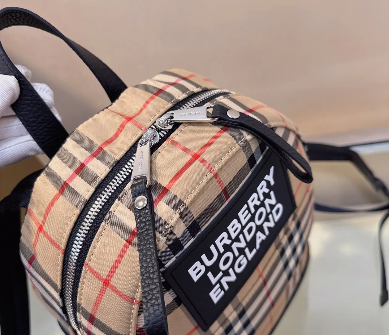 Рюкзаки Женские Burberry 17483293