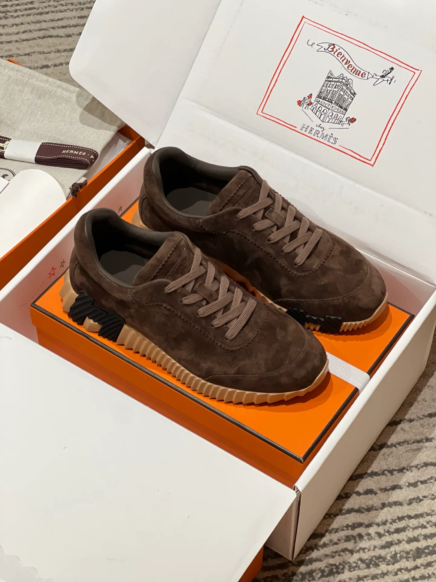 Кроссовки Женские Hermes 18080328